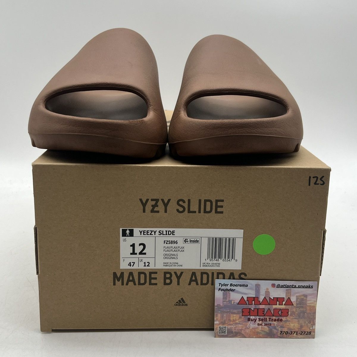 Adidas Yeezy slides flax Size US 12 / EU 45 - 2 Thumbnail