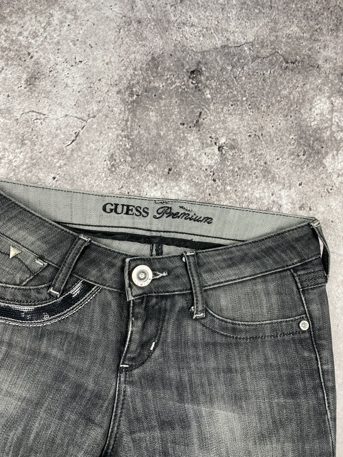 Guess × Japanese Brand × Vintage Crazy Vintage Y2K/2000s Grunge Cyber Goth Rise Guess Jeans! Size 28" / US 6 / IT 42 - 4 Thumbnail