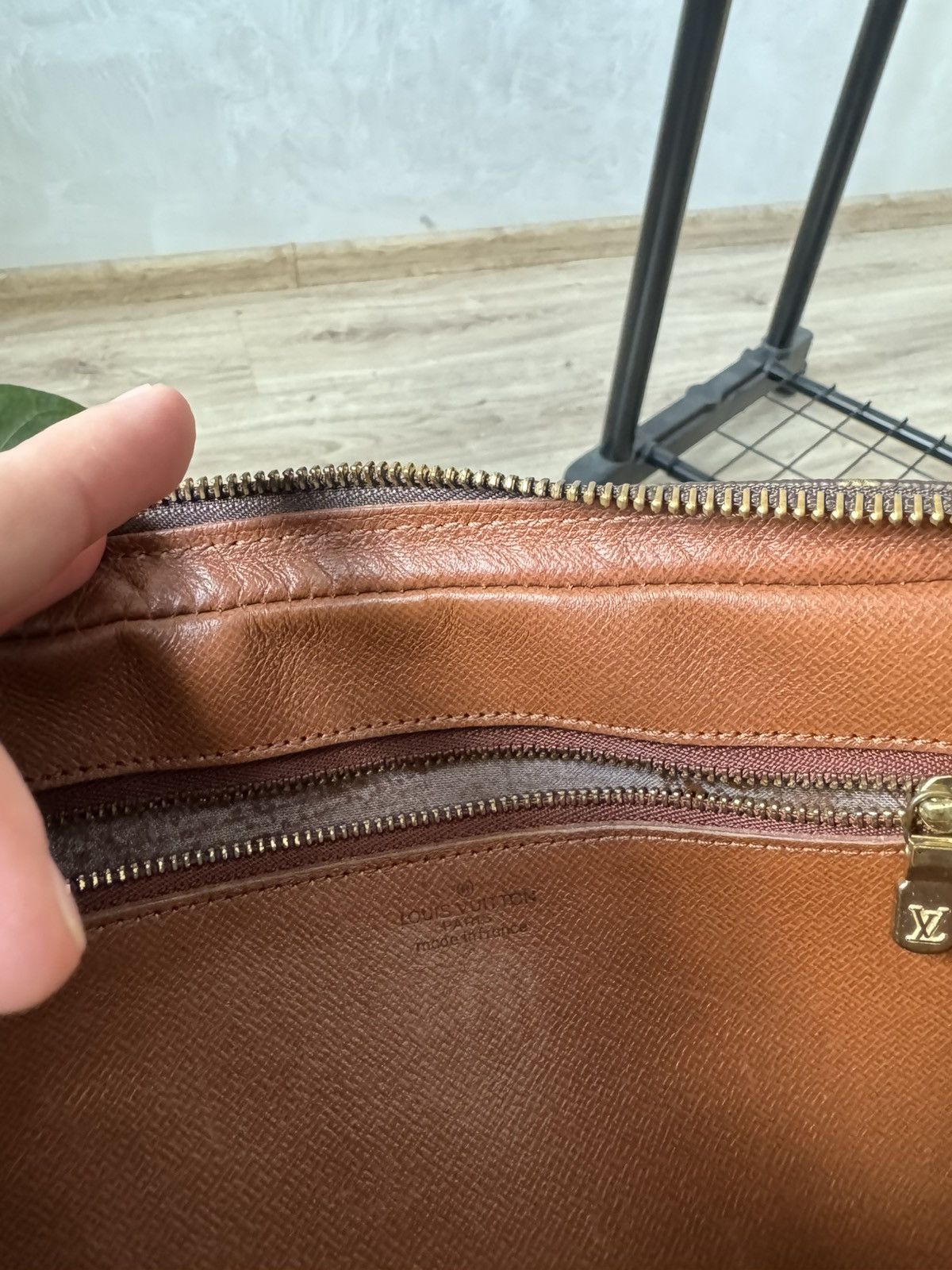 Louis Vuitton Louis Vuitton Brown Monogram Clutch Bag Size ONE SIZE - 10 Thumbnail