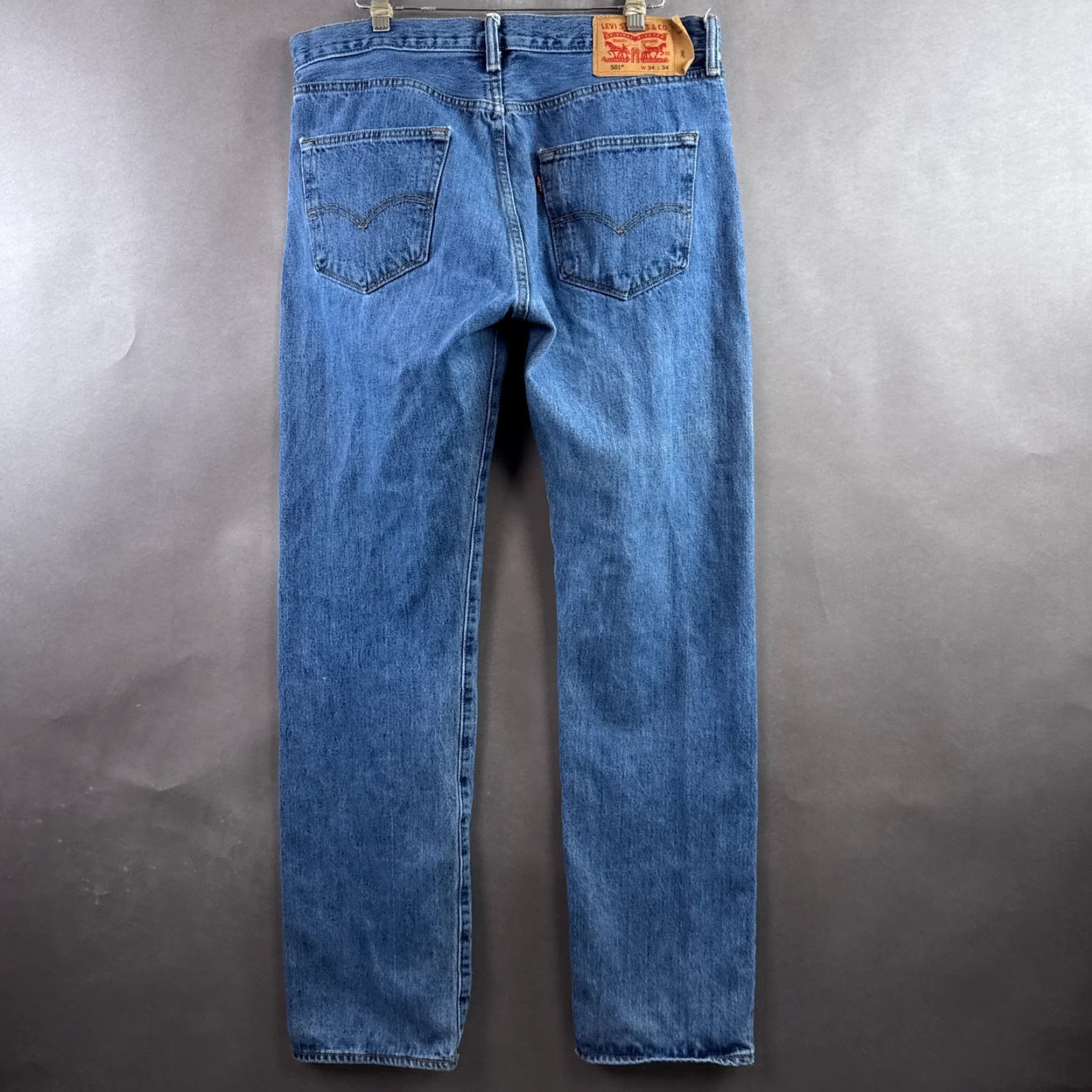 Levi's VINTAGE Levis 501 Jeans Mens 34x34 Blue Denim Button Fly Distressed Straight Pants Size US 34 / EU 50 - 4 Thumbnail