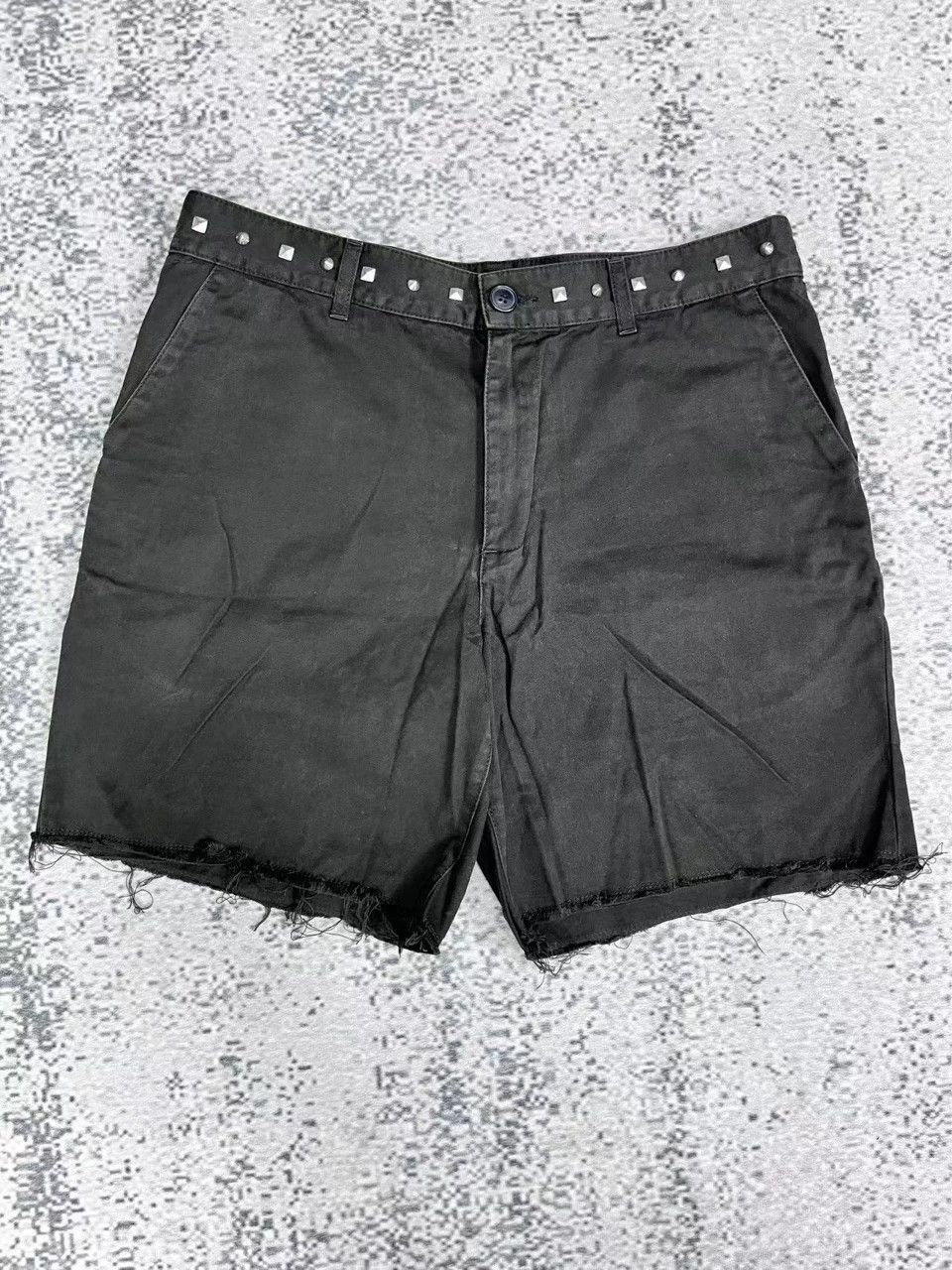 Saint Laurent Paris Saint Laurent Paris Black rivet shorts Size US 31 - 1 Thumbnail
