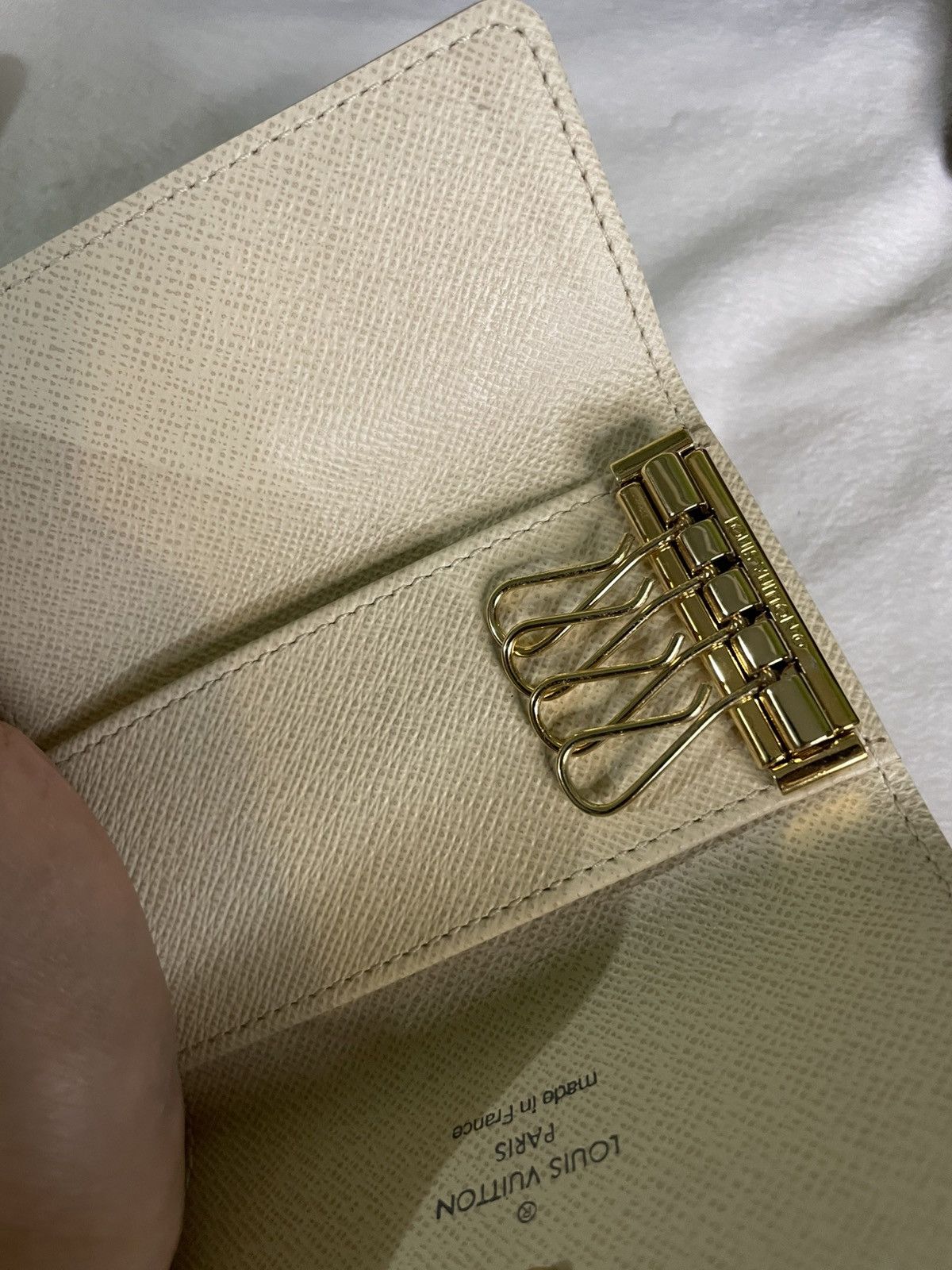 Louis Vuitton Louis Vuitton Damier Azur Key Case Size ONE SIZE - 8 Thumbnail