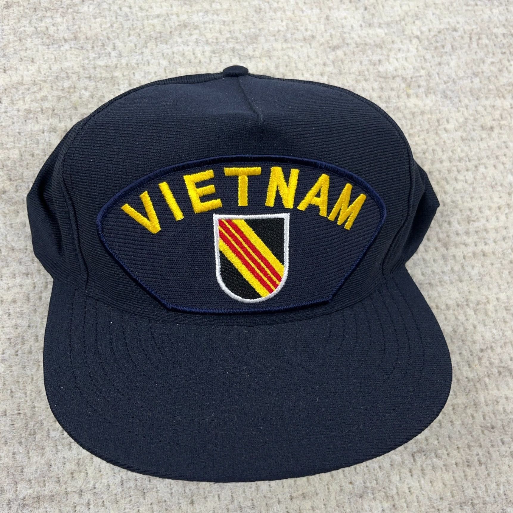 Vintage VINTAGE Eagle Crest Hat Cap Snapback Made In USA Military Army 90s Patch Blue One Size Mens Adjustable Classic Retro 80s 90s USA Logo Hipster Outdoor Size ONE SIZE - 4 Thumbnail