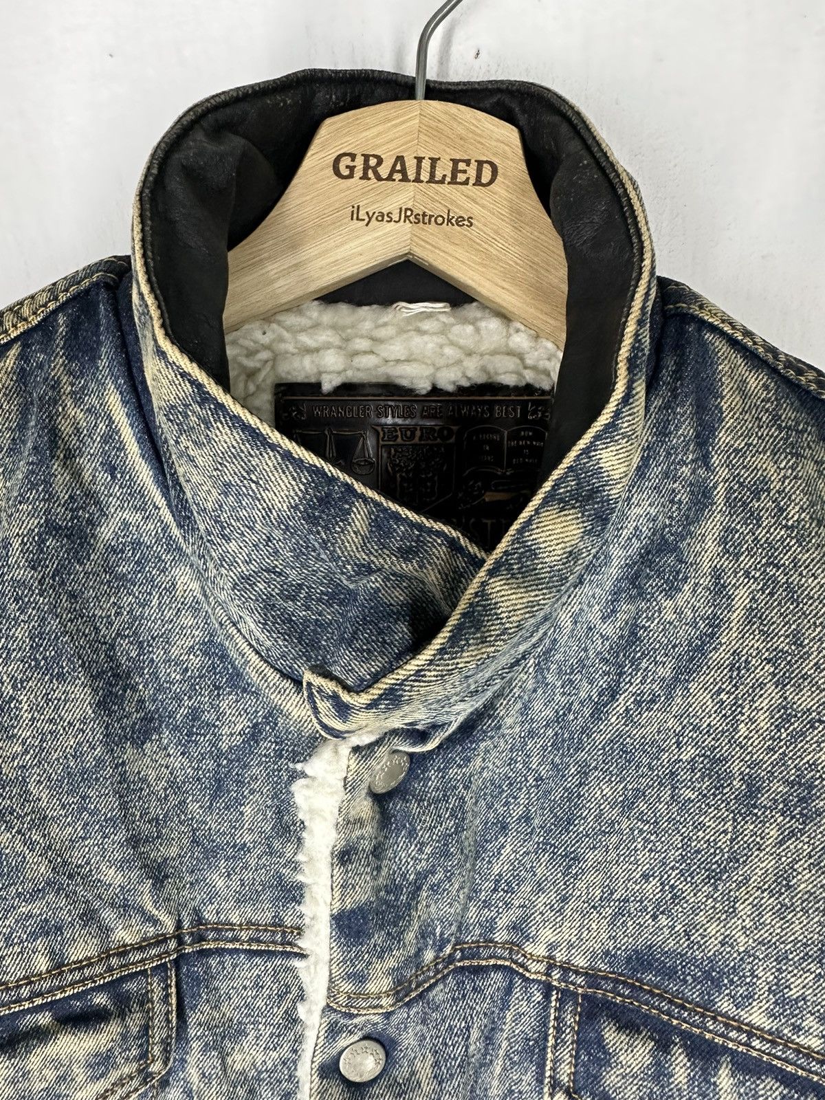 Wrangler Vintage Wrangler Euro Blue System Distred Denim Jacket Size US L / EU 52-54 / 3 - 17 Thumbnail