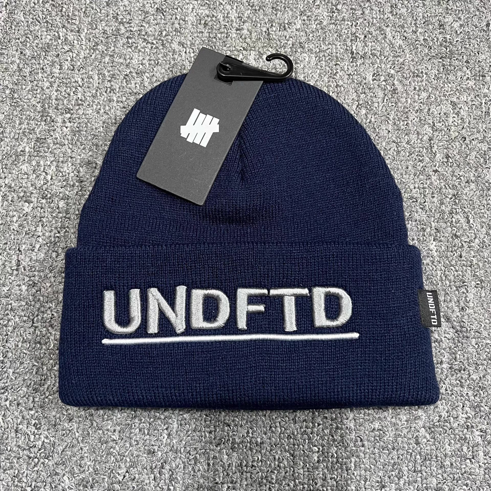 Undercover Undefeated three-dimensional embroidered knit beanie Q7 Size ONE SIZE - 4 Thumbnail