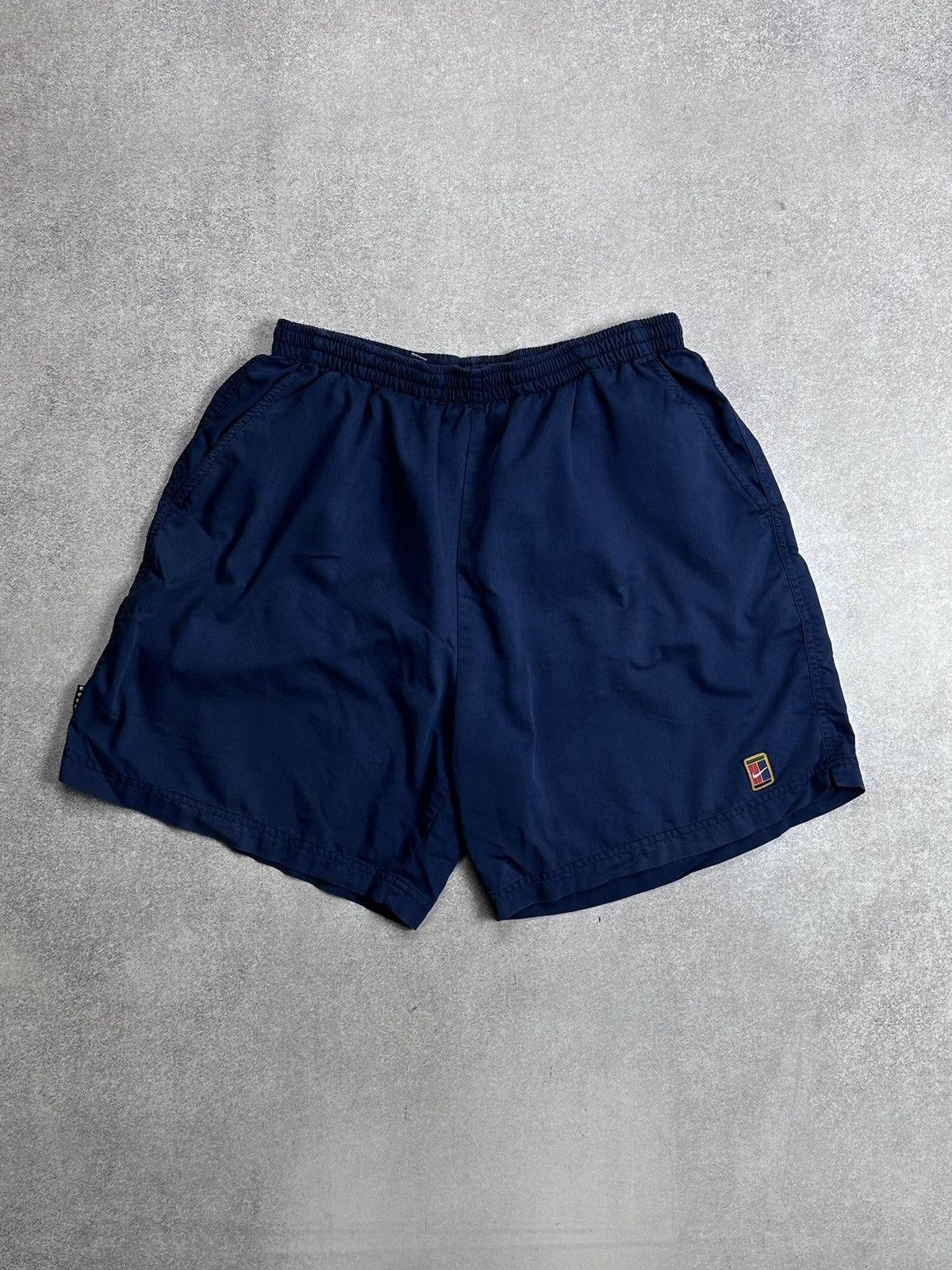 Nike Vintage Nike Challenge Court Andre Agassi Nylon Shorts L Size US 34 / EU 50 - 1 Thumbnail