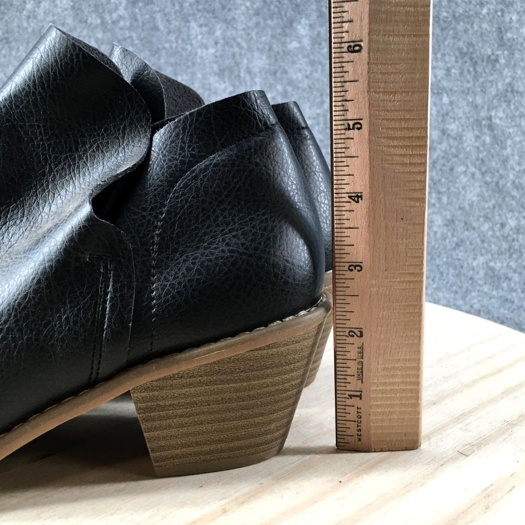 Vintage Universal Thread Boots Womens 10 Ankle Booties Black Faux Leather Block Heels Casual Footwear Shoes Size US 10 / IT 40 - 7 Thumbnail