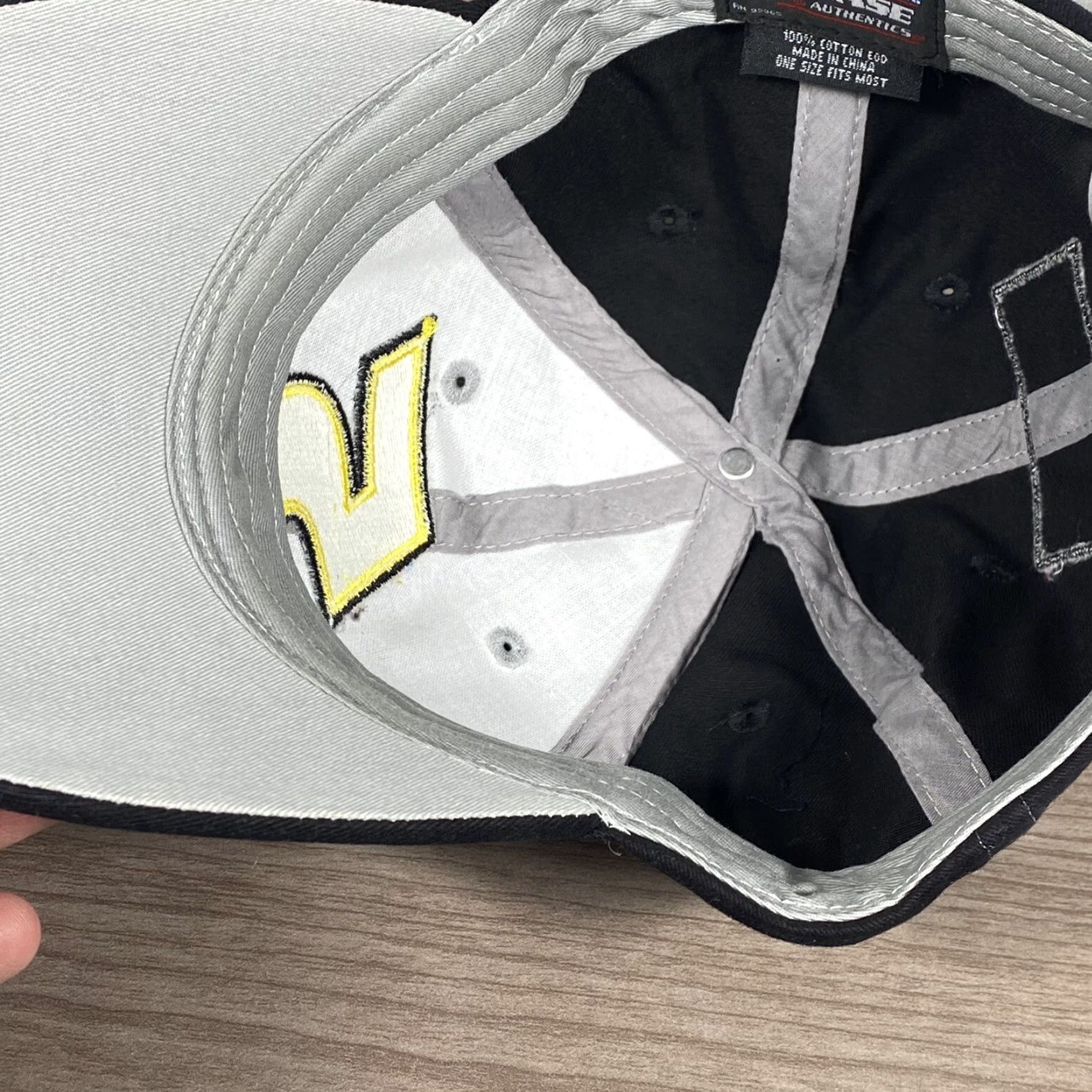 Chase Authentics Hendrick Motorsports No. 5 Mark Martin Hat Cap Black Gray Kellogg’s Carquest Baseball Cap NASCAR Adjustable Men Yellow? Wait color black. Size ONE SIZE - 5 Thumbnail