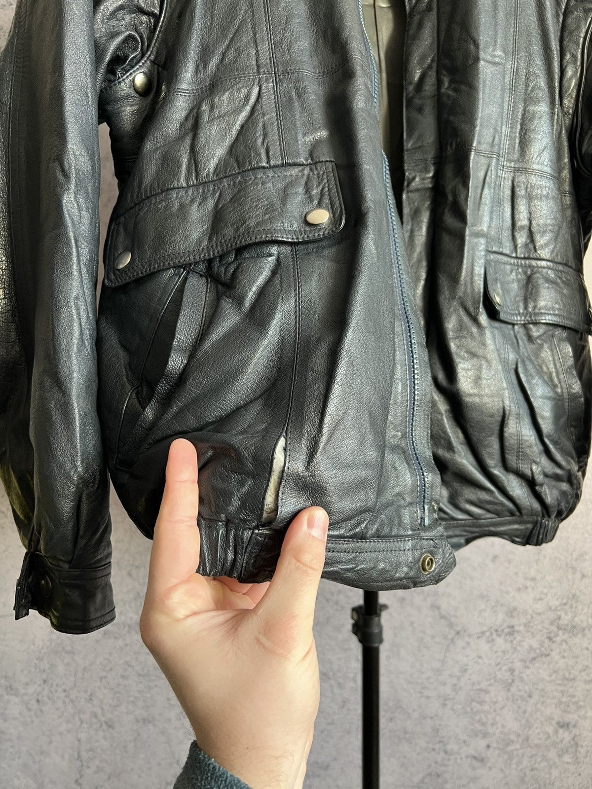 Genuine Leather Vintage Genuine Leather Bomber Jacket 90s Transformer Vest Size US L / EU 52-54 / 3 - 23 Thumbnail