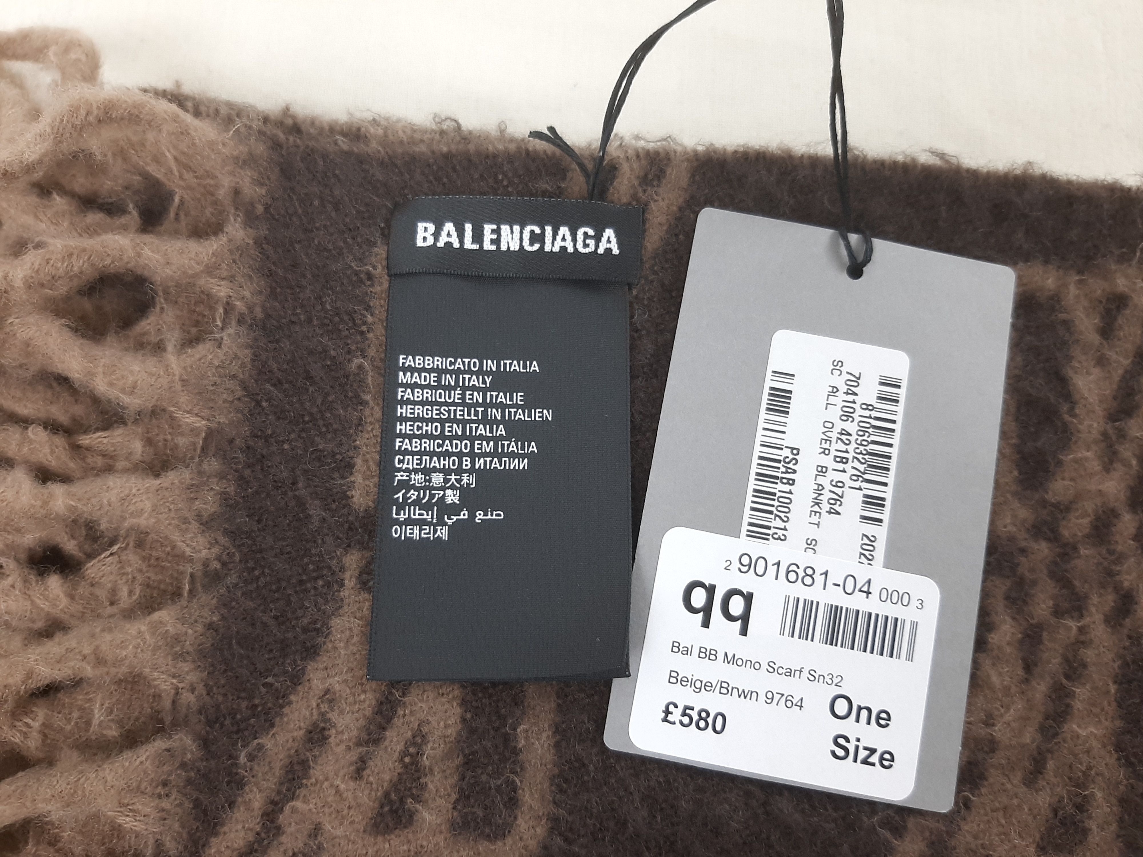 Balenciaga Balenciaga Scarf All Over BB Logo Blanket Unisex 60 x 360 cm Size ONE SIZE - 10 Thumbnail