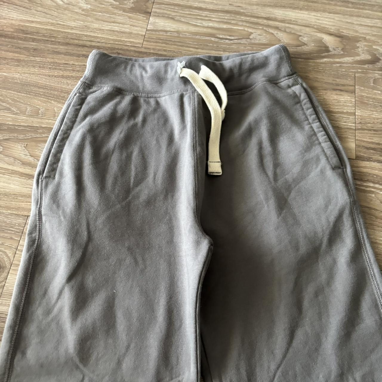 Old Navy Crazy Vintage Y2K/2000s Faded Grey Old Navy Essential Sweatpants! Size S Size US 30 / EU 46 - 4 Thumbnail