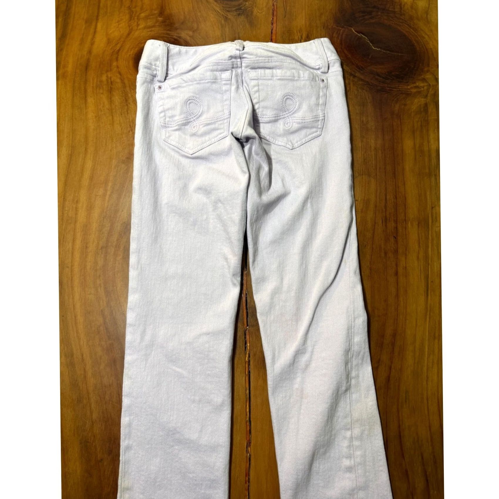 Lilly Pulitzer Lilly Pulitzer Worth Straight Jeans 0 Cotton Low rise Purple Denim Light wash N2 Jeans Women 0 Purple Denim Light wash Straight Rise 27x30 Womens Size 25" / US 0 / IT 36 - 6 Thumbnail