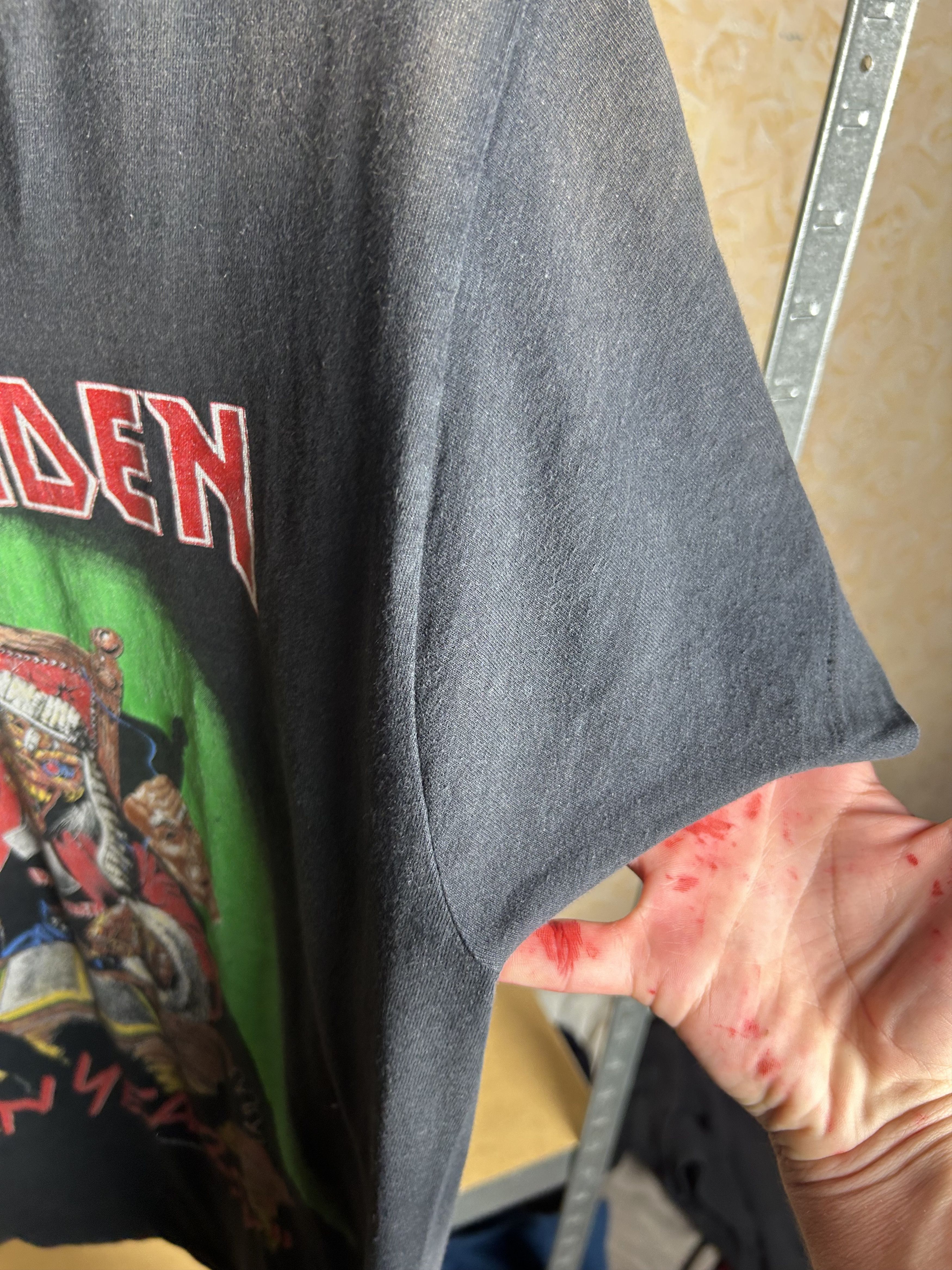 Band Tees Vintage 1990 Iron Maiden Ten Years Santa Rock Band T-shirt Size US L / EU 52-54 / 3 - 10 Thumbnail