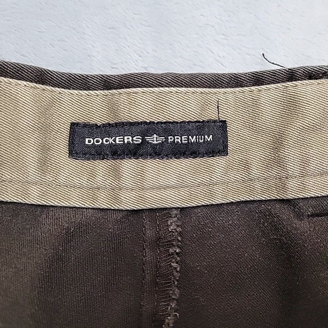 Dockers Hand Painted Tiki Pants Mens 34x34 Brown Chino Tribal Art Surf Skater Graffiti DOCKERS Pants Mens 34 Brown Chino Art Surf Graffiti Twill Cotton Size US 34 / EU 50 - 4 Thumbnail