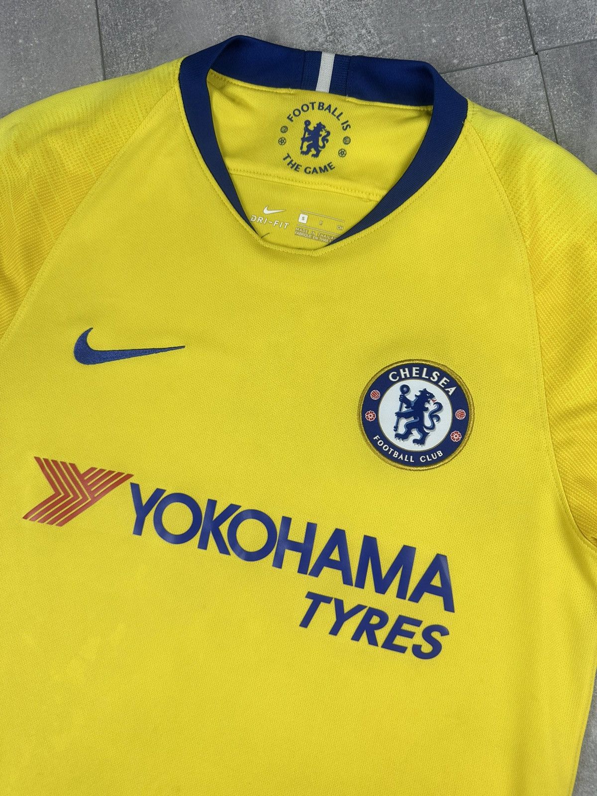 Nike Nike Chelsea 2018/19 Away Soccer Jersey 919008-720 Size US S / EU 44-46 / 1 - 6 Thumbnail