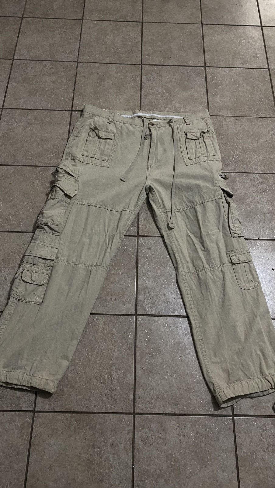 MNML Cargo pants baggy Size US 42 / EU 58 - 1 Thumbnail