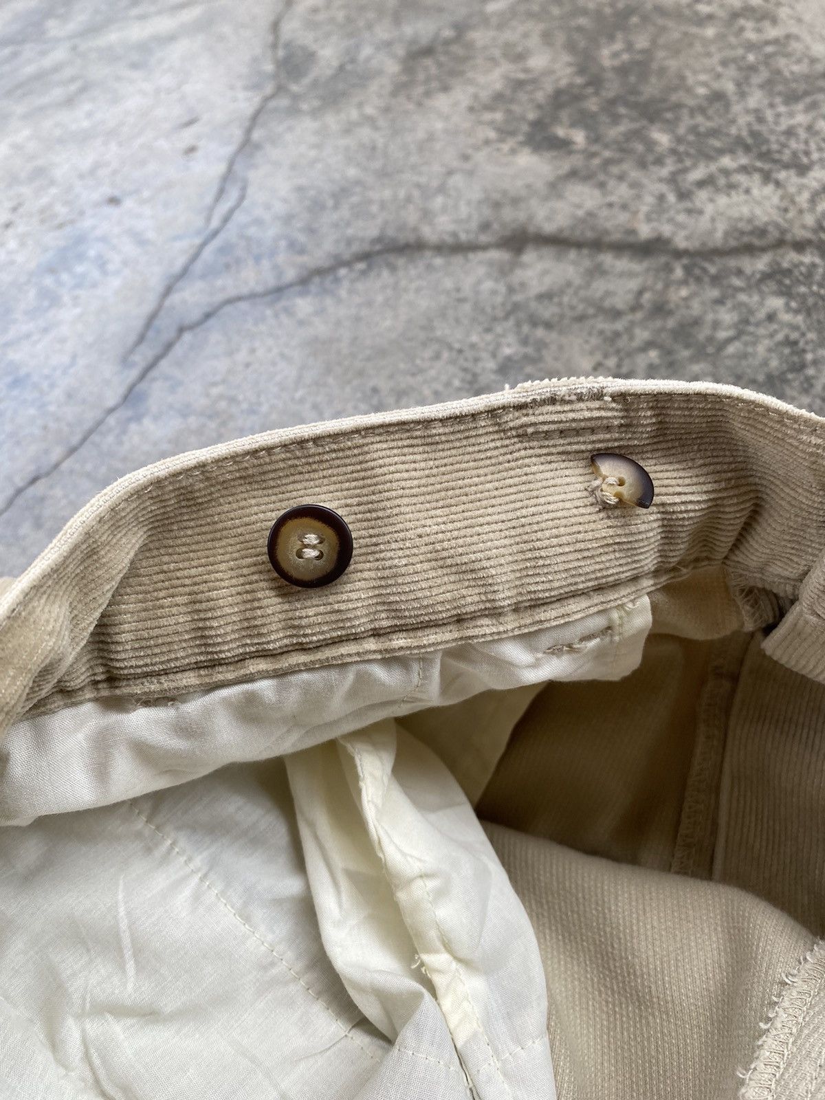 Coleman Vintage Coleman Corduroy Distressed Pants Size US 33 - 15 Thumbnail