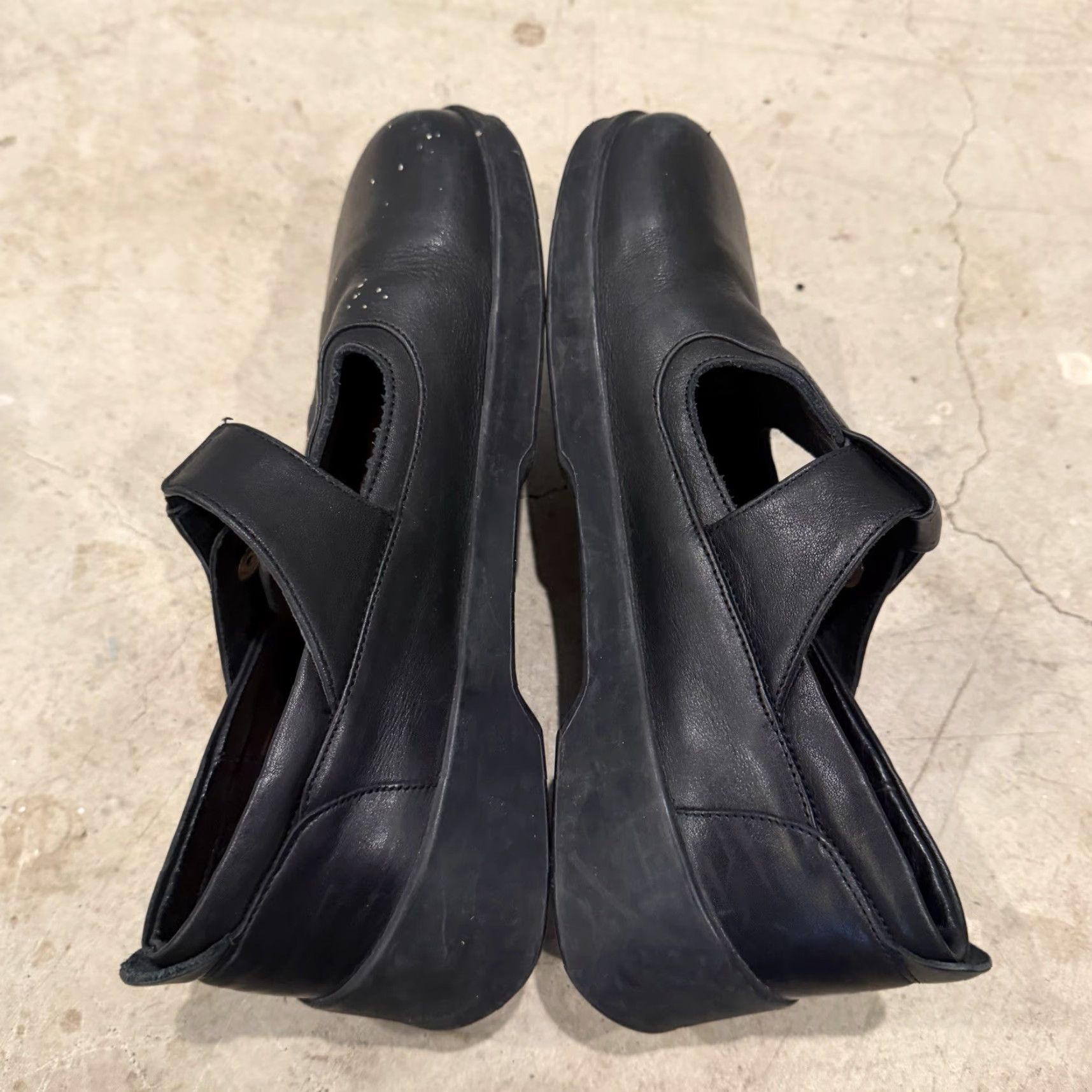 CLOSED Footprints Womens Leather Closed Toe Buckle Loafers Black Size 39 US 8 Narrow AA N Leather Size US 8 / IT 38 - 7 Thumbnail