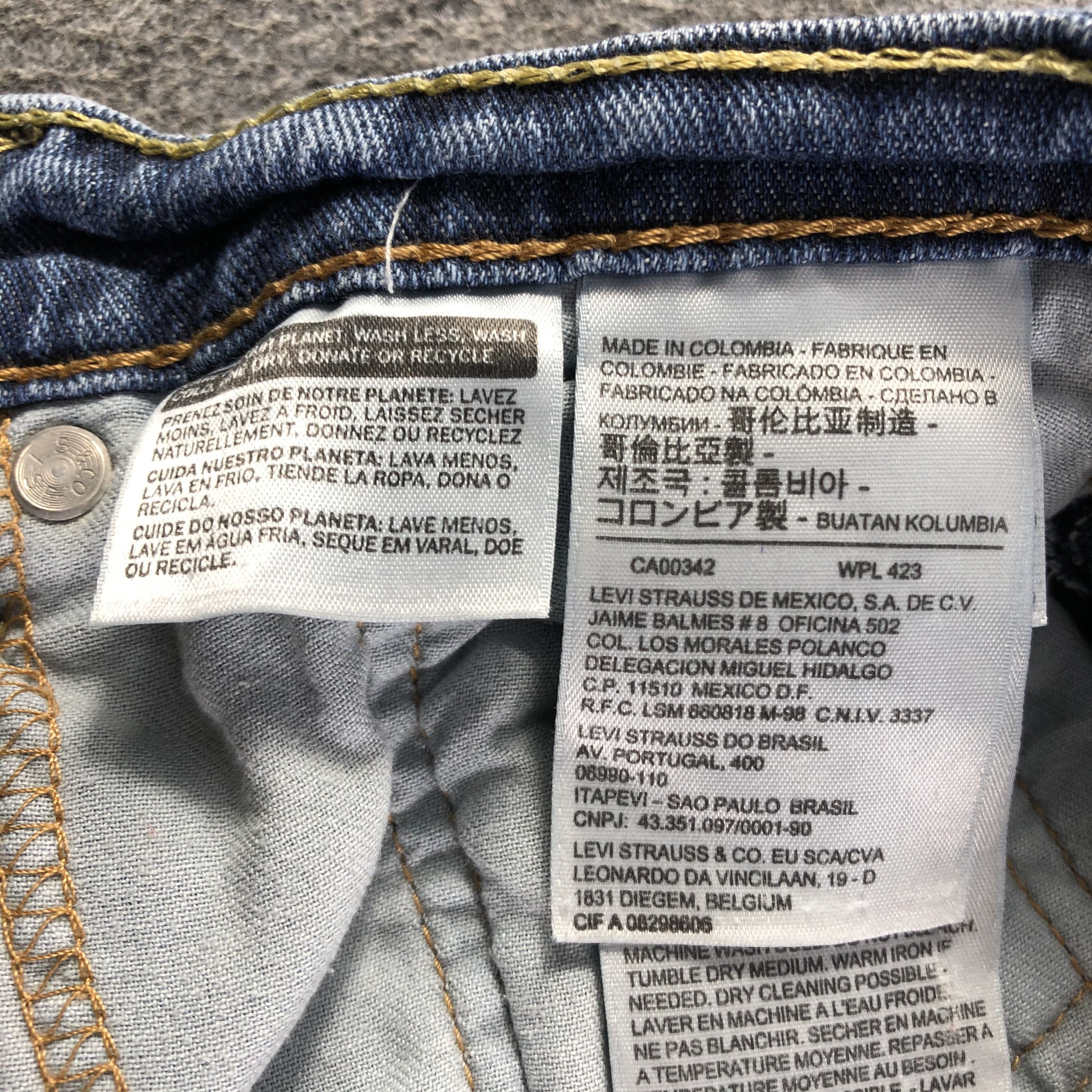 Levi's Vintage Blue Wash Levis 505 Jeans-J3454 Size US 33 - 9 Thumbnail