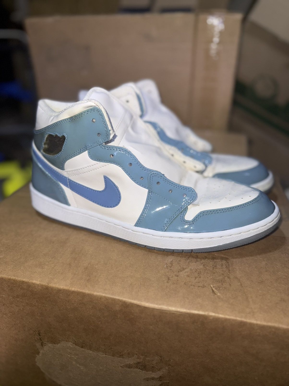 Jordan Brand Jordan 1 Retro UNC Patent Size US 12 / EU 45 - 1 Thumbnail