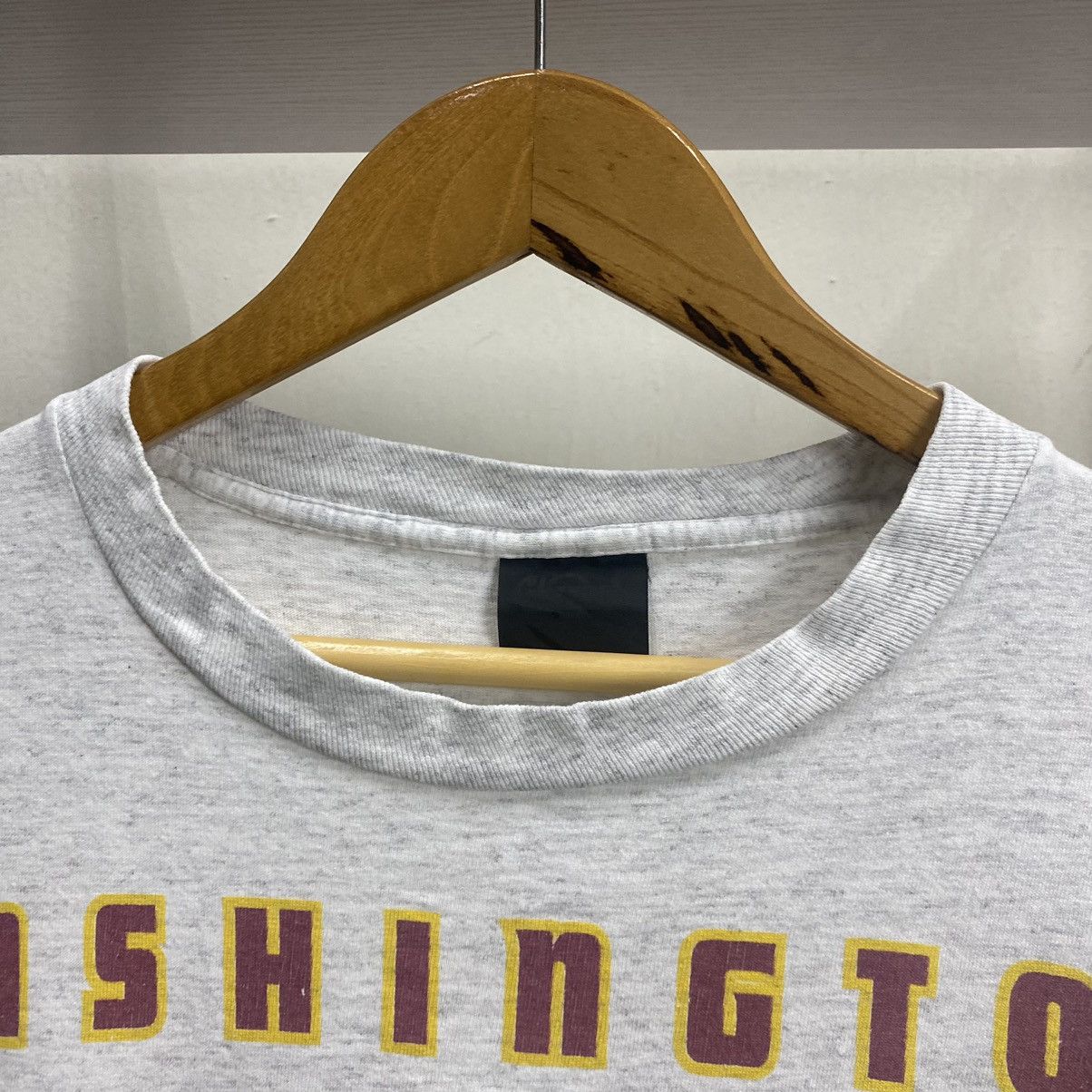 NFL VINTAGE 1993‼️Warner Bros X NFL Washington Redskins Tee Size US L / EU 52-54 / 3 - 10 Thumbnail