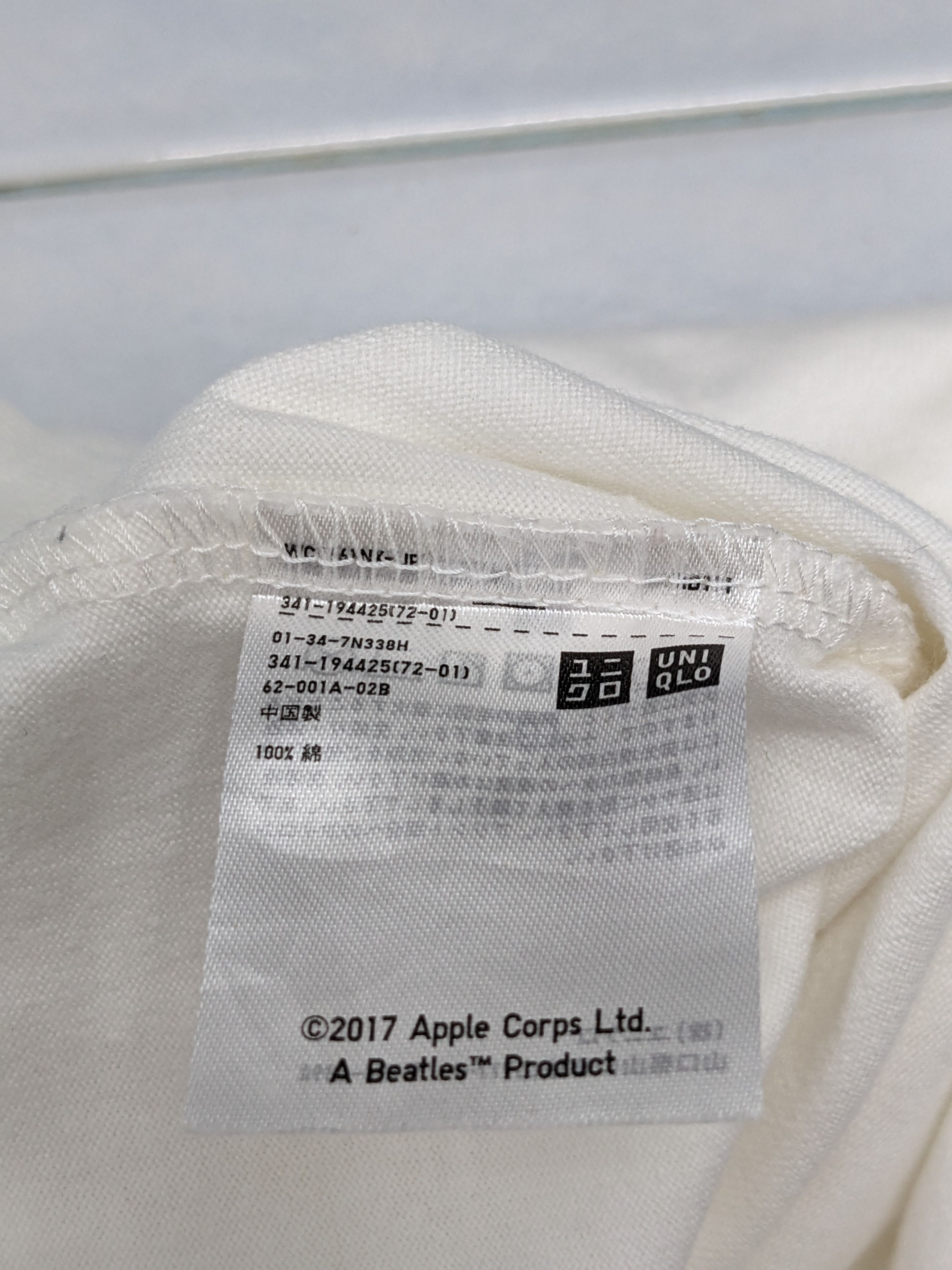 Band Tees THE BEATLES CAPITAL RECORD X JAPANESE BRAND UNIQLO TSHIRT Size US L / EU 52-54 / 3 - 10 Thumbnail
