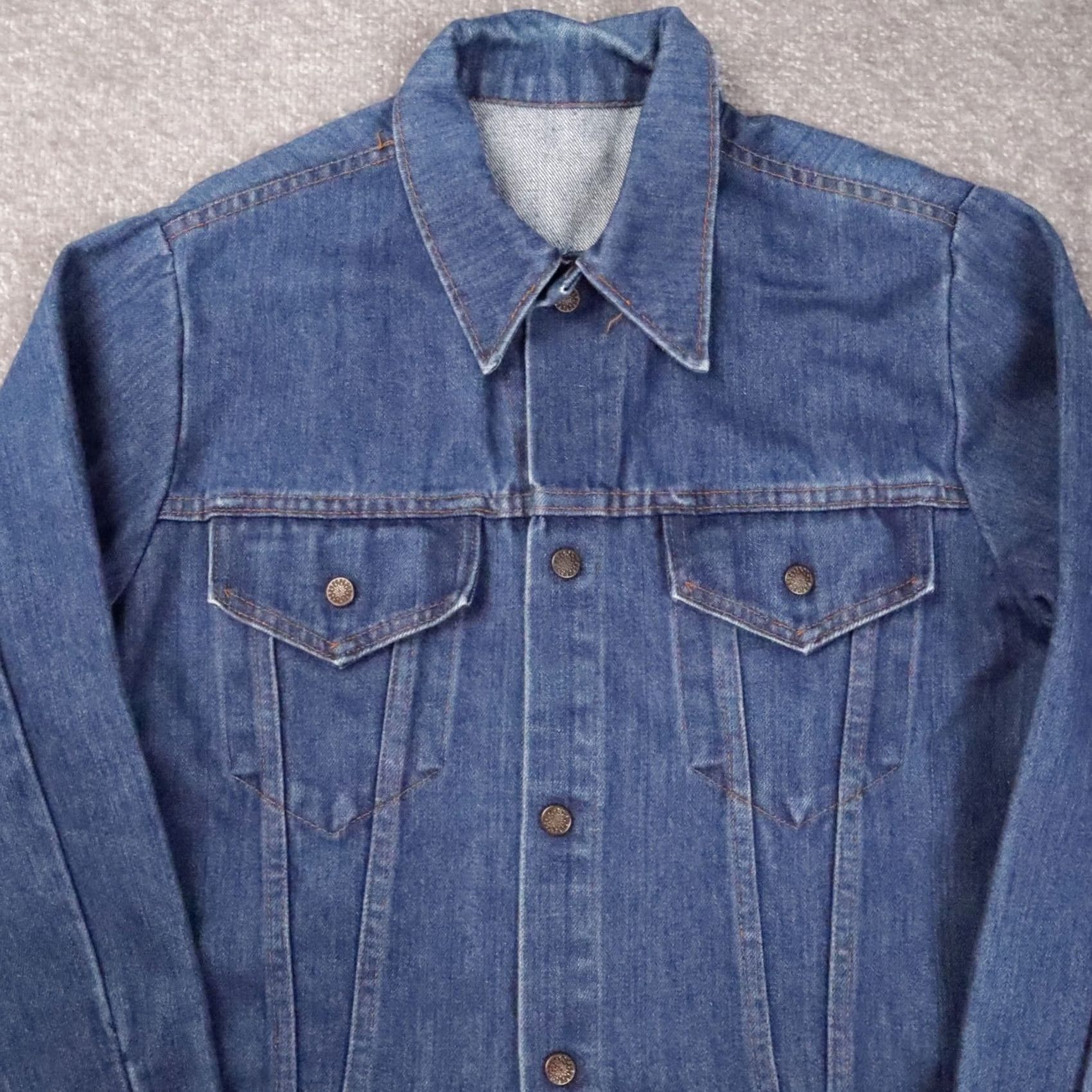 Denime VINTAGE Blue Denim Trucker Jacket Mens Large Solid Button Dark Wash Cotton Size US L / EU 52-54 / 3 - 3 Thumbnail