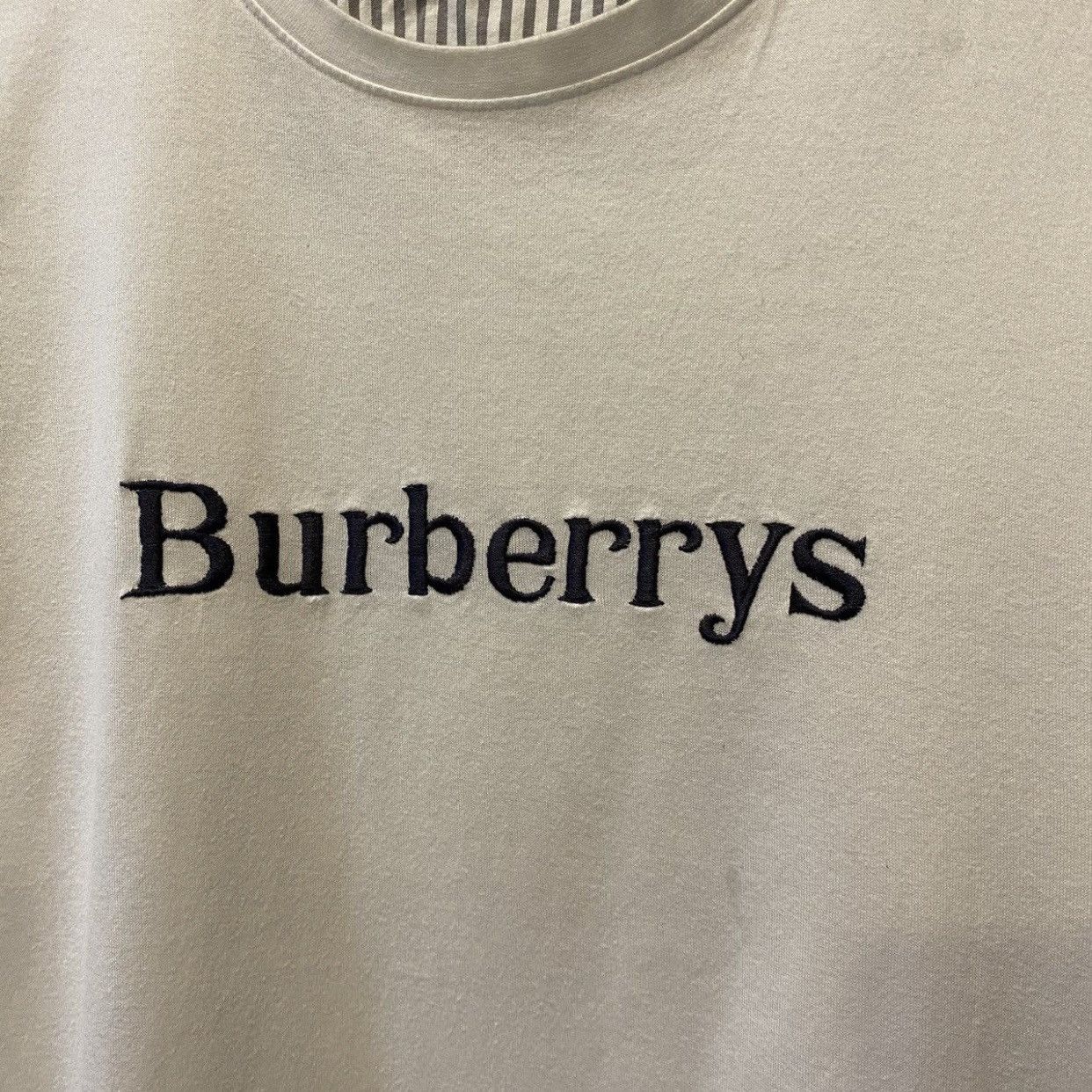Burberry × Burberry Prorsum × Vintage VINTAGE‼️BURBERRYS SPELL OUT EMBROIDERED T-SHIRT Size US M / EU 48-50 / 2 - 5 Thumbnail