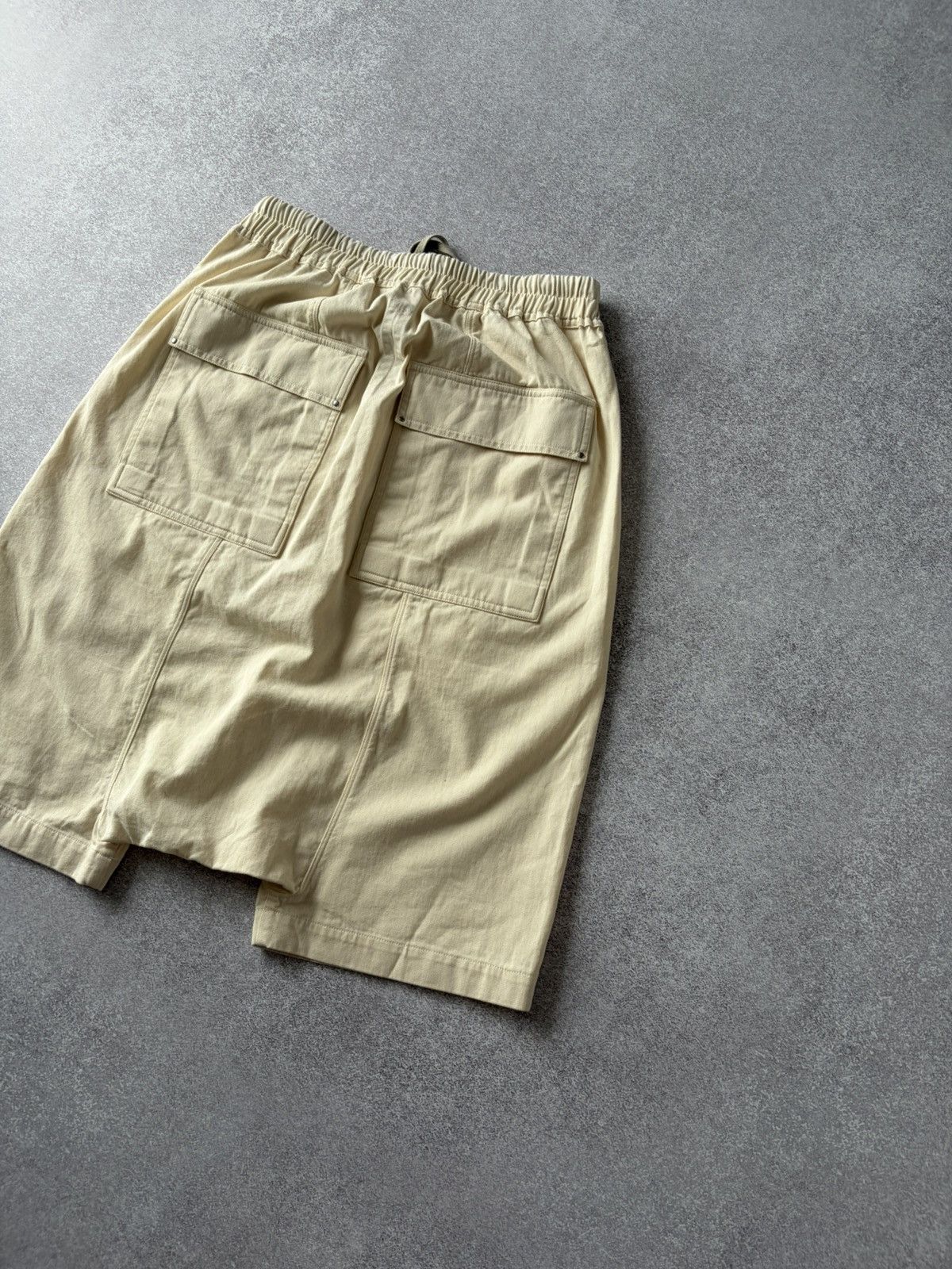 Rick Owens Rick Owens Fogachine SS22 Drop Crotch Wide Cut Beige Shorts Size US 31 - 10 Thumbnail