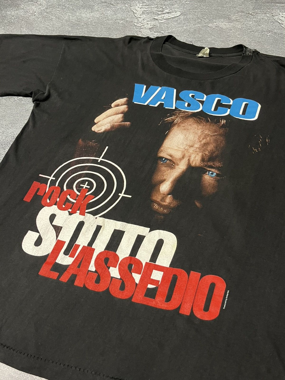 Vintage Vintage 90s Vasco Rossi Double Side Logo Shirt Size US XL / EU 56 / 4 - 2 Thumbnail