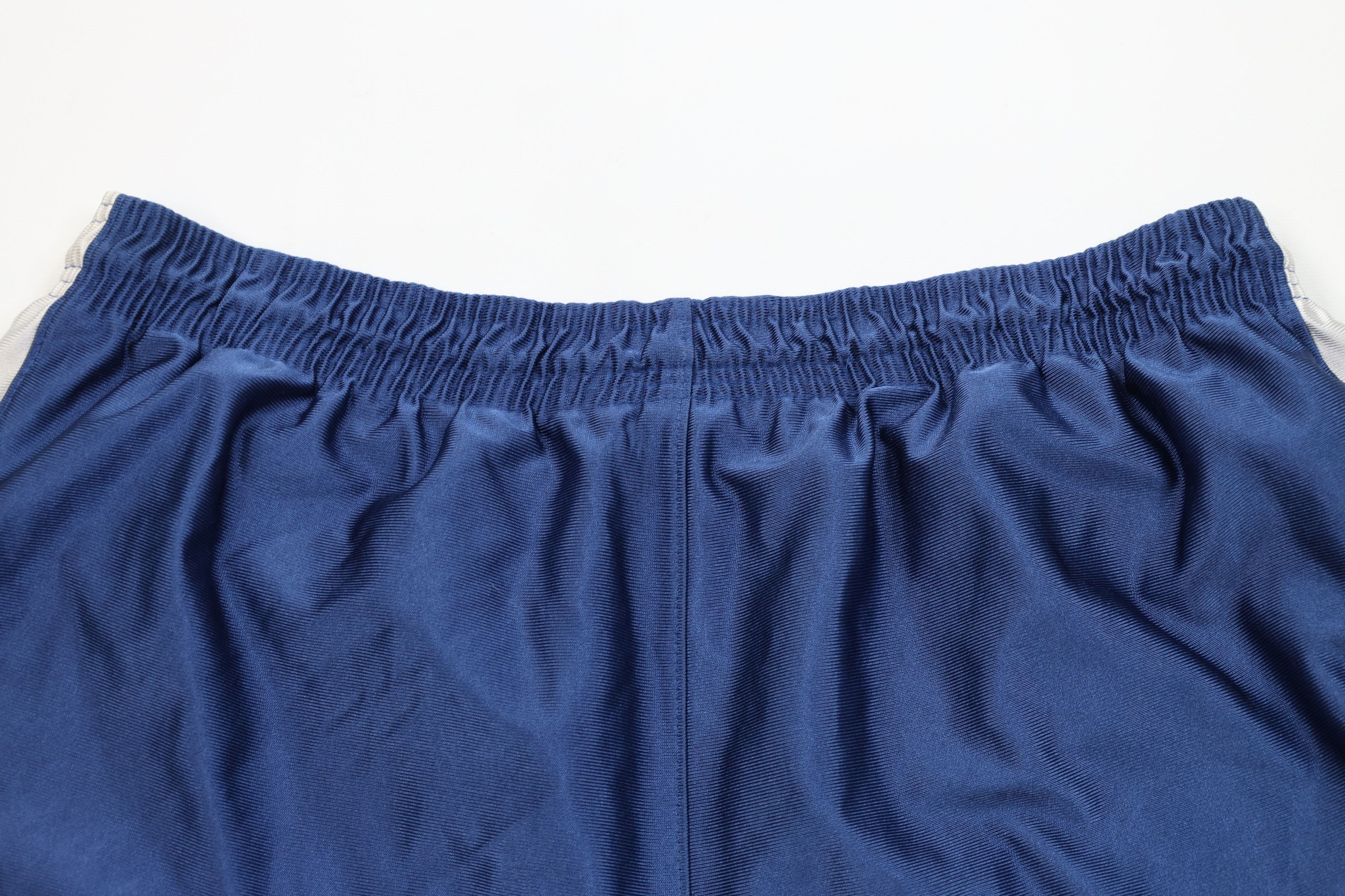 Nike Vintage Nike Mini Swoosh Duke University Basketball Shorts Size US 38 / EU 54 - 11 Thumbnail
