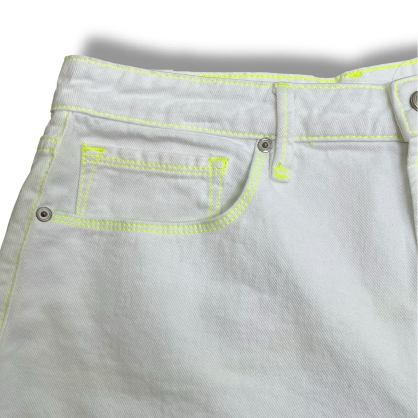 Good American Good American high waisted denim cutoff shorts NEW Size 32" / US 10 / IT 46 - 3 Thumbnail