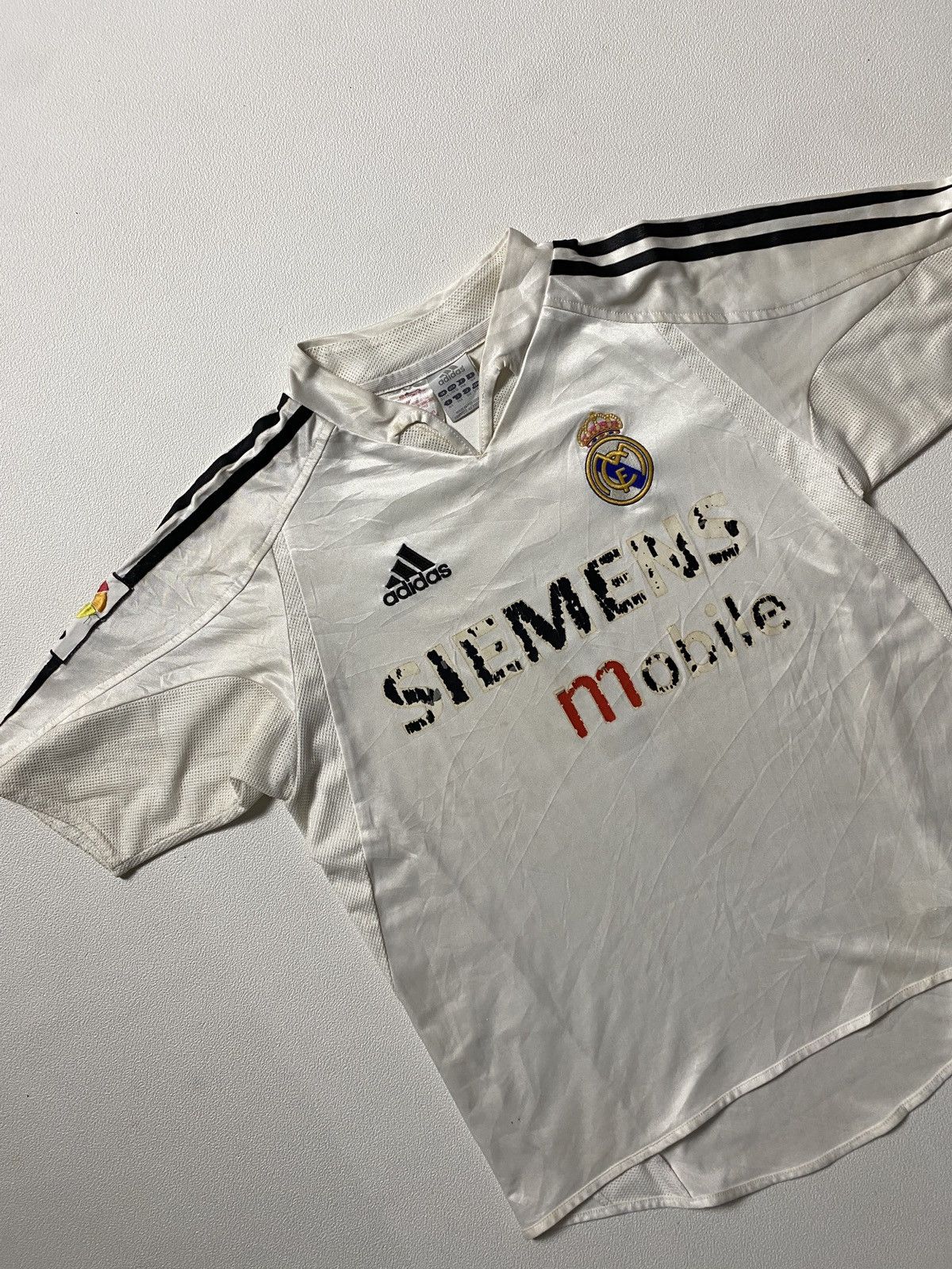 Adidas VINTAGE 2003 ADDIAS REAL MADRID RAUL HOME JERSEY Size US S / EU 44-46 / 1 - 4 Thumbnail