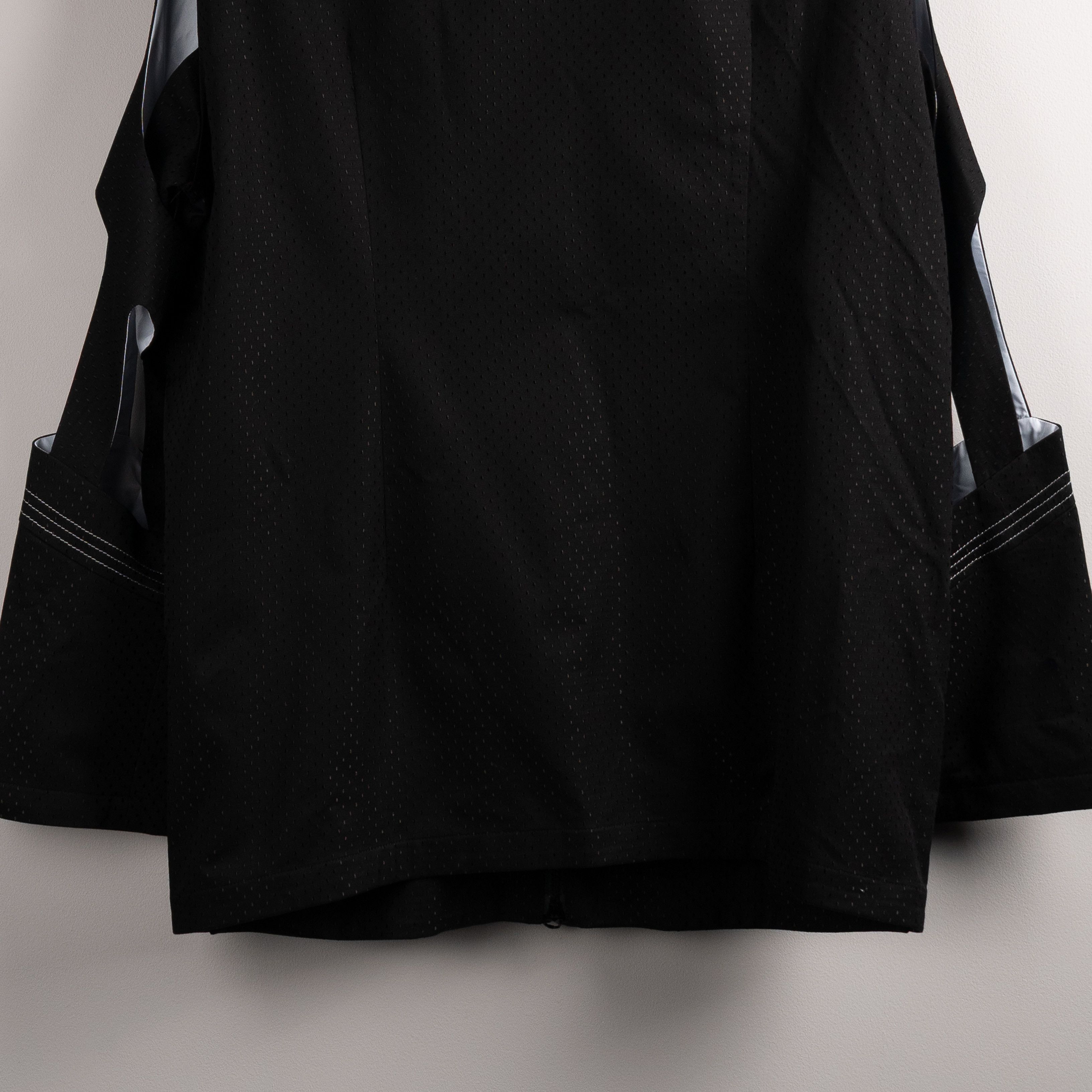 Kiko Kostadinov Kiko Kostadinov SS21 'Hydra' Cut Out Shell Jacket Black Size US L / EU 52-54 / 3 - 8 Thumbnail