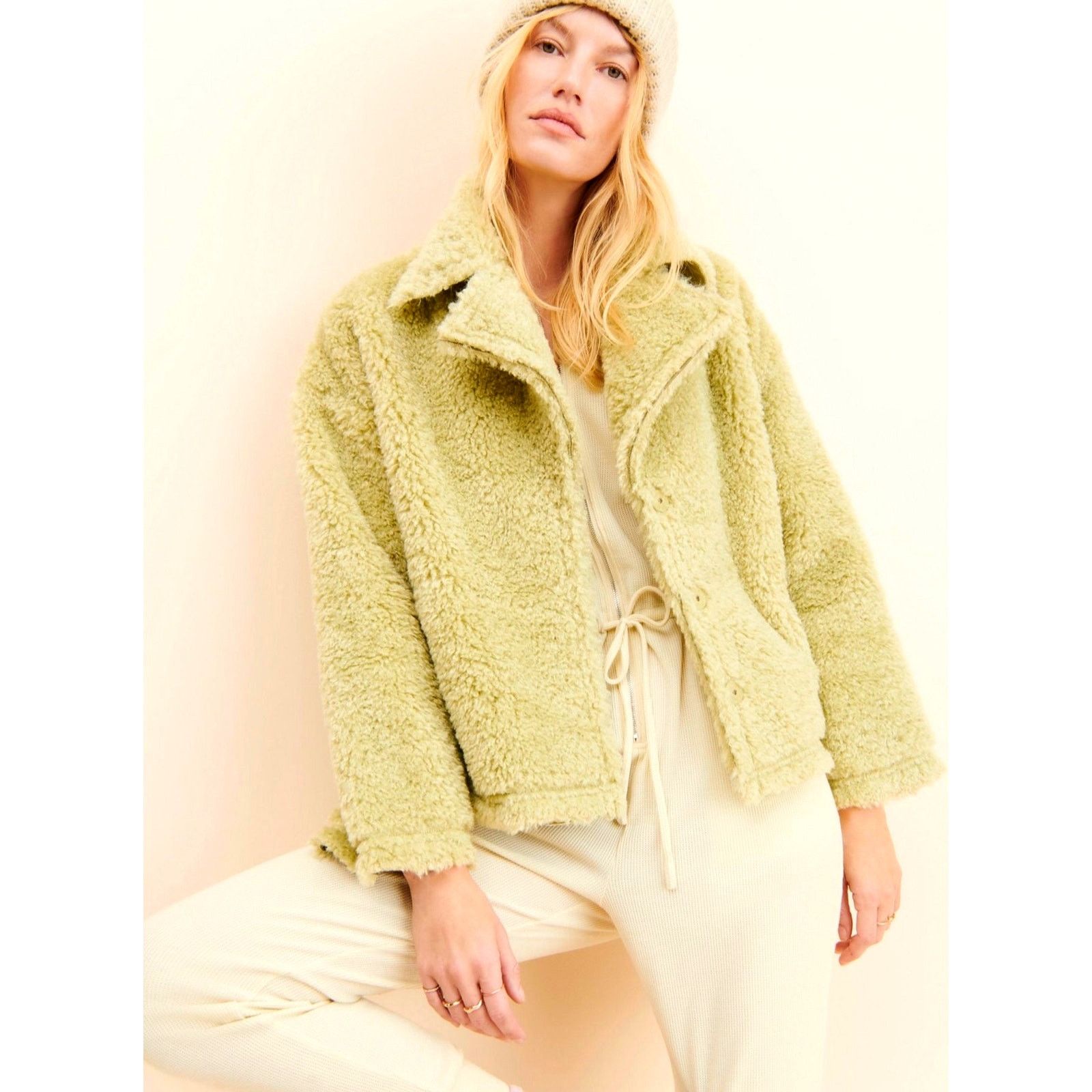 Free People Free People Moon River Sherpa Collared Jacket Pale Lime S Size S / US 4 / IT 40 - 2 Thumbnail