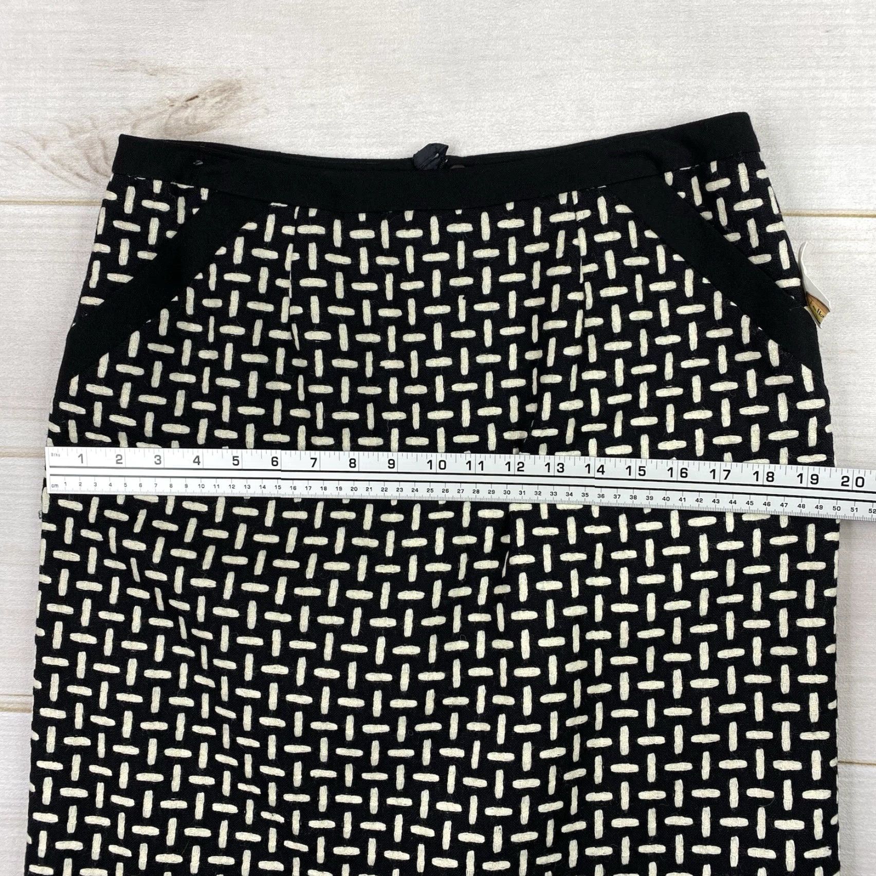 Talbots VINTAGE Talbots Skirt Womens 12 Black Tweed Wool Pockets Zip Slit 90s City Preppy Black 12 Womens Size 34" / US 12 / IT 48 - 6 Thumbnail