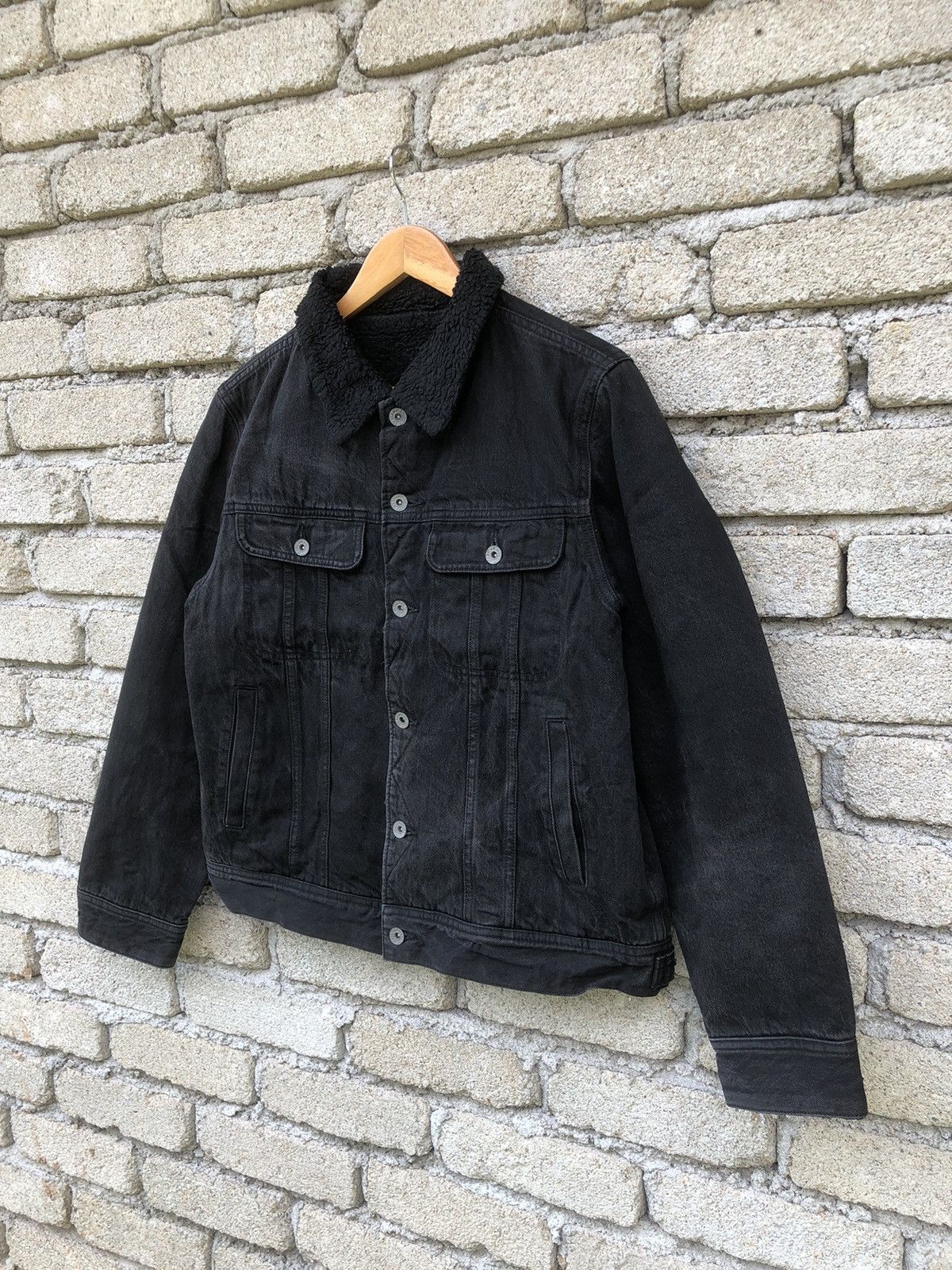 Vintage Vintage 90s Sunfaded Gu Jeans Sherpa Trucker Jeans Jacket Size US L / EU 52-54 / 3 - 4 Thumbnail