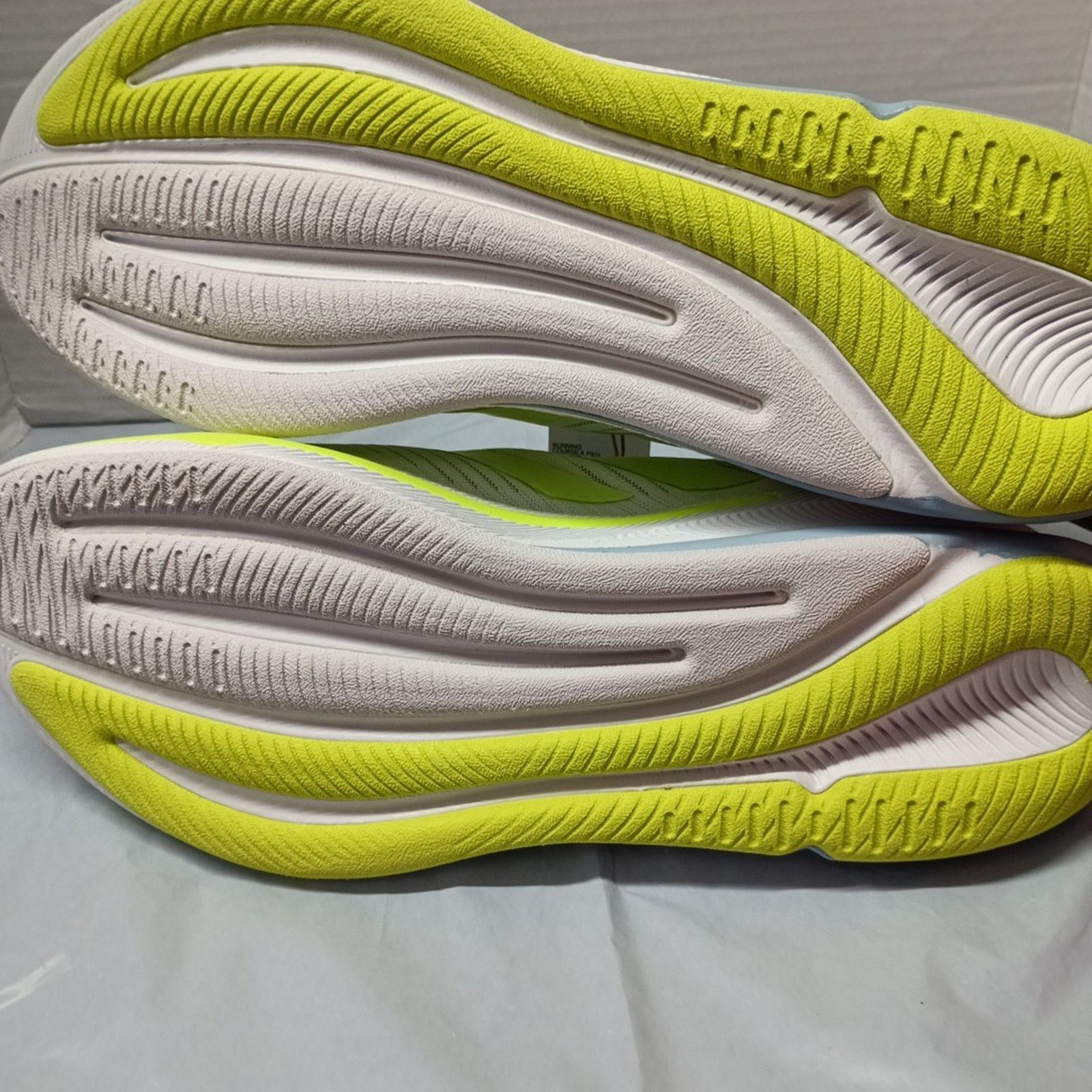 Adidas Adidas Supernova Ease White Yellow Running Shoes Men Size 13 Size US 13 / EU 46 - 7 Thumbnail