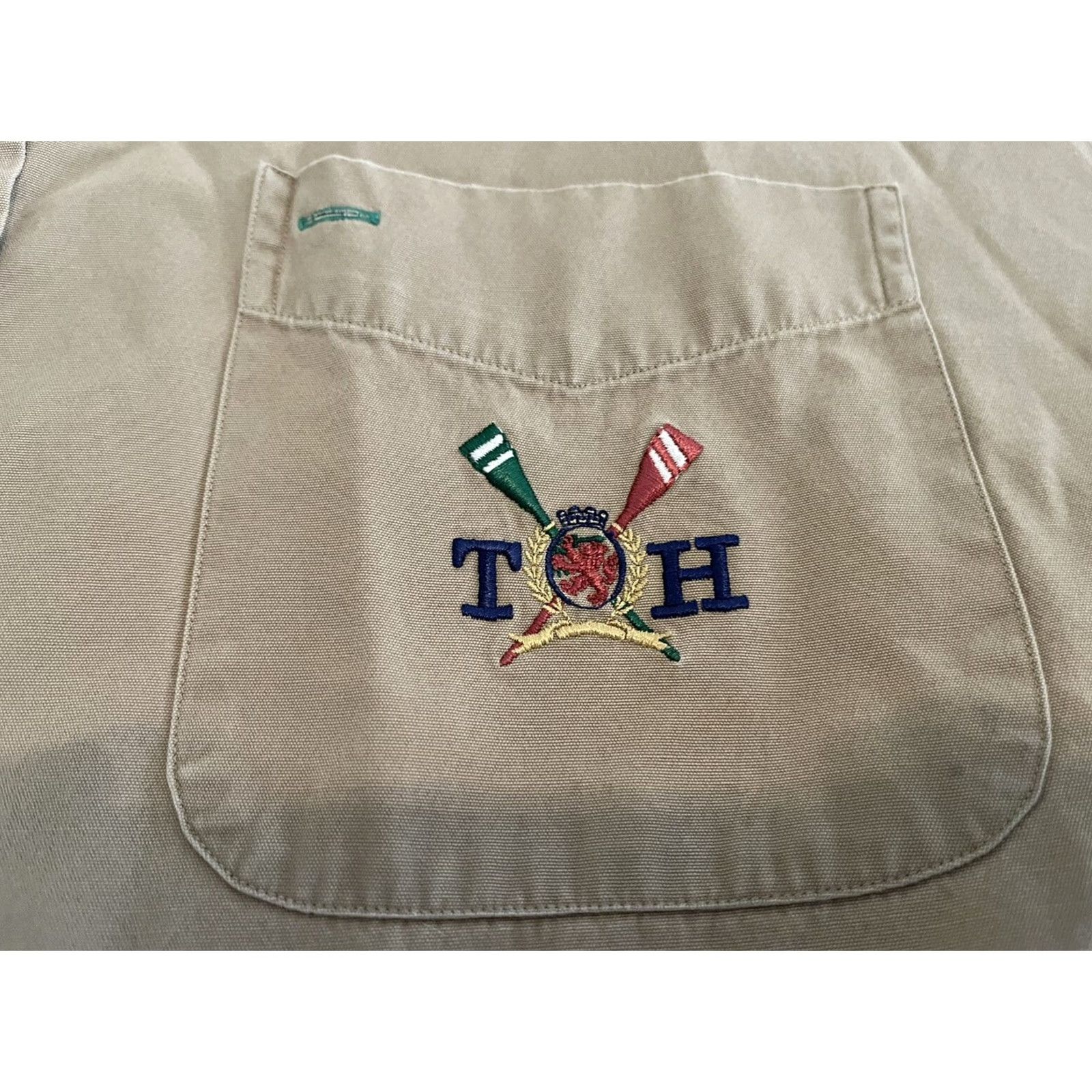 Tommy Hilfiger VINTAGE Tommy Hilfiger Shirt Mens Size Large Button-Up Embroidered Beige Size US L / EU 52-54 / 3 - 2 Thumbnail