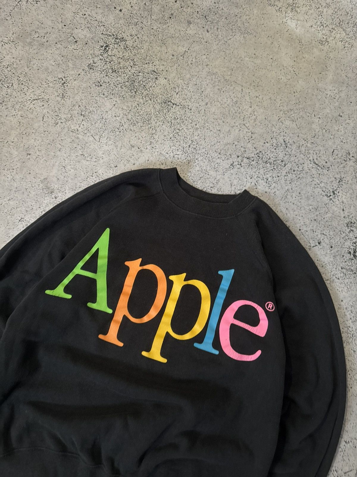 Apple Vintage 90s Apple sweatshirt Size US L / EU 52-54 / 3 - 4 Thumbnail