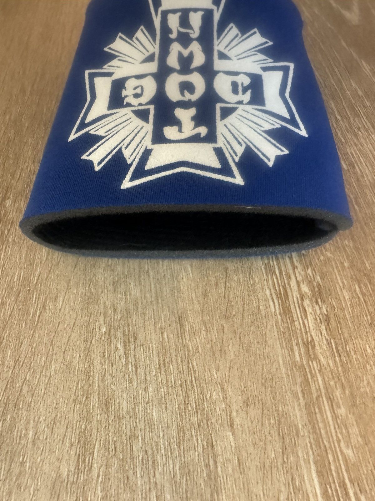 Dogtown × Vintage Dogtown Graffiti Tag Cross Beer Coozie in Blue New Size ONE SIZE - 6 Thumbnail