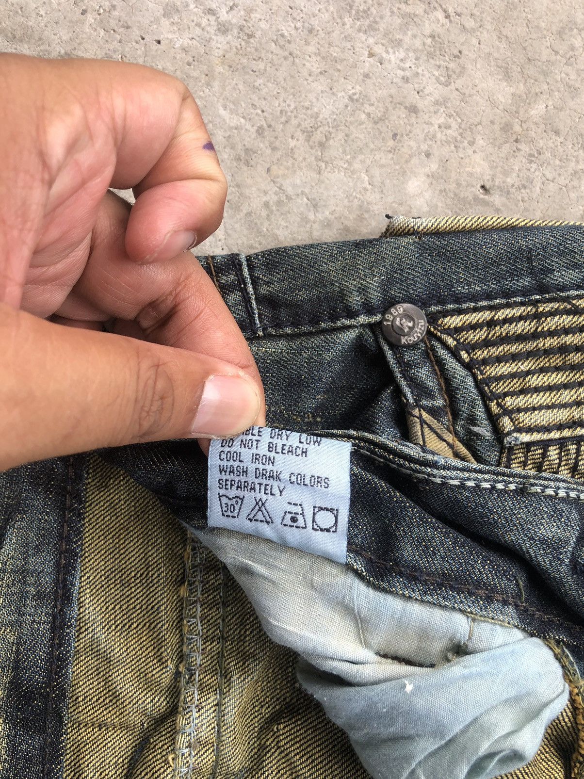 Who Decides War Japanese Kouyizu Distressed Jeans Patchwork Size US 32 / EU 48 - 18 Thumbnail