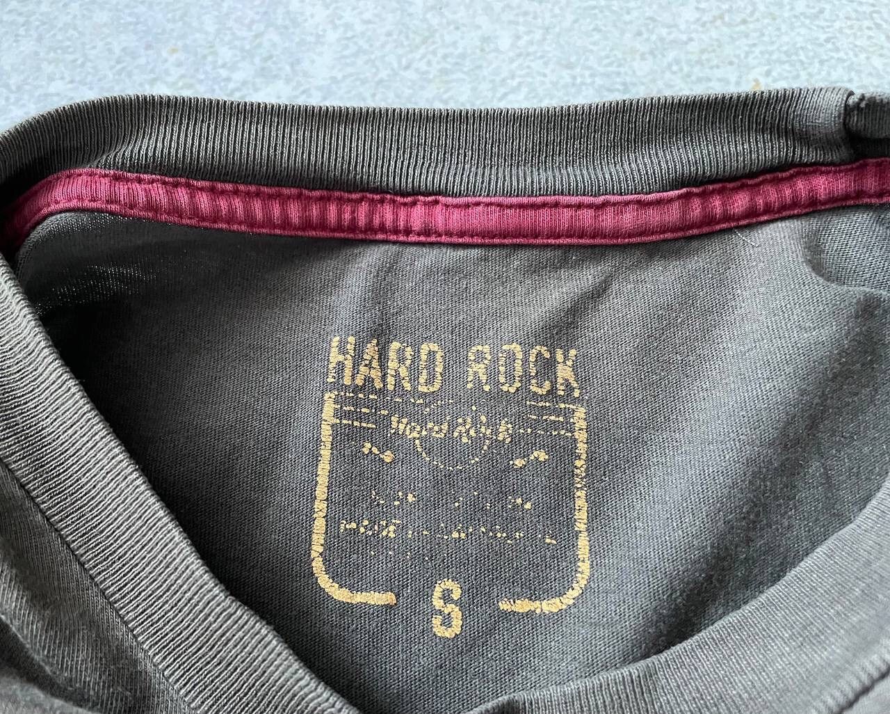 Hard Rock Cafe × Vintage Vintage 90s Hard Rock Cafe Vienna T-shirt Big Graphic Logo Size US S / EU 44-46 / 1 - 4 Thumbnail