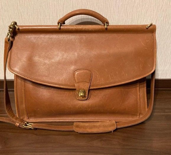 Coach Coach 5266 Shoulder Bag light brown | Grailed