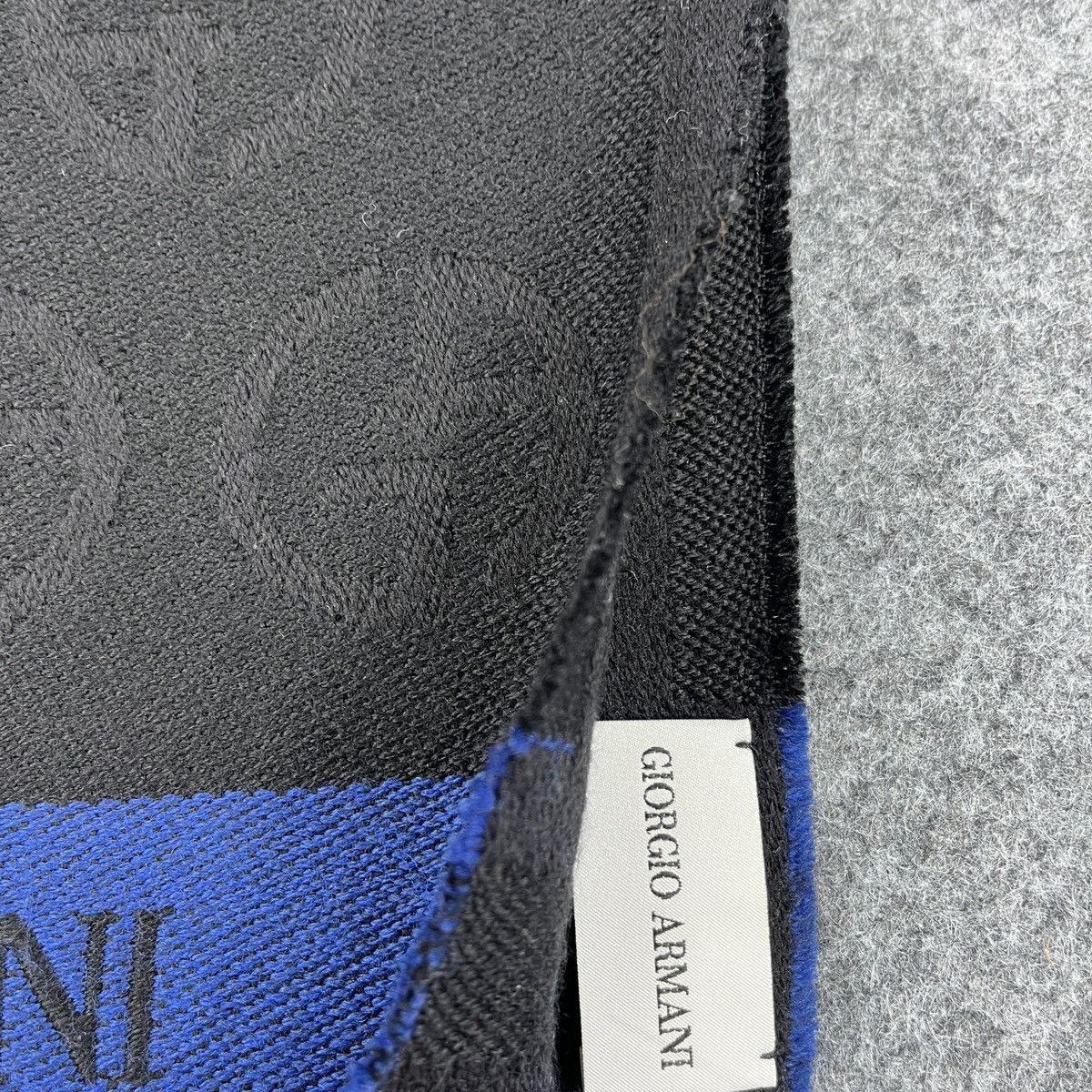 Giorgio Armani Giorgio Armani Scarf / Muffler / Neckwear T1512 Size ONE SIZE - 7 Thumbnail