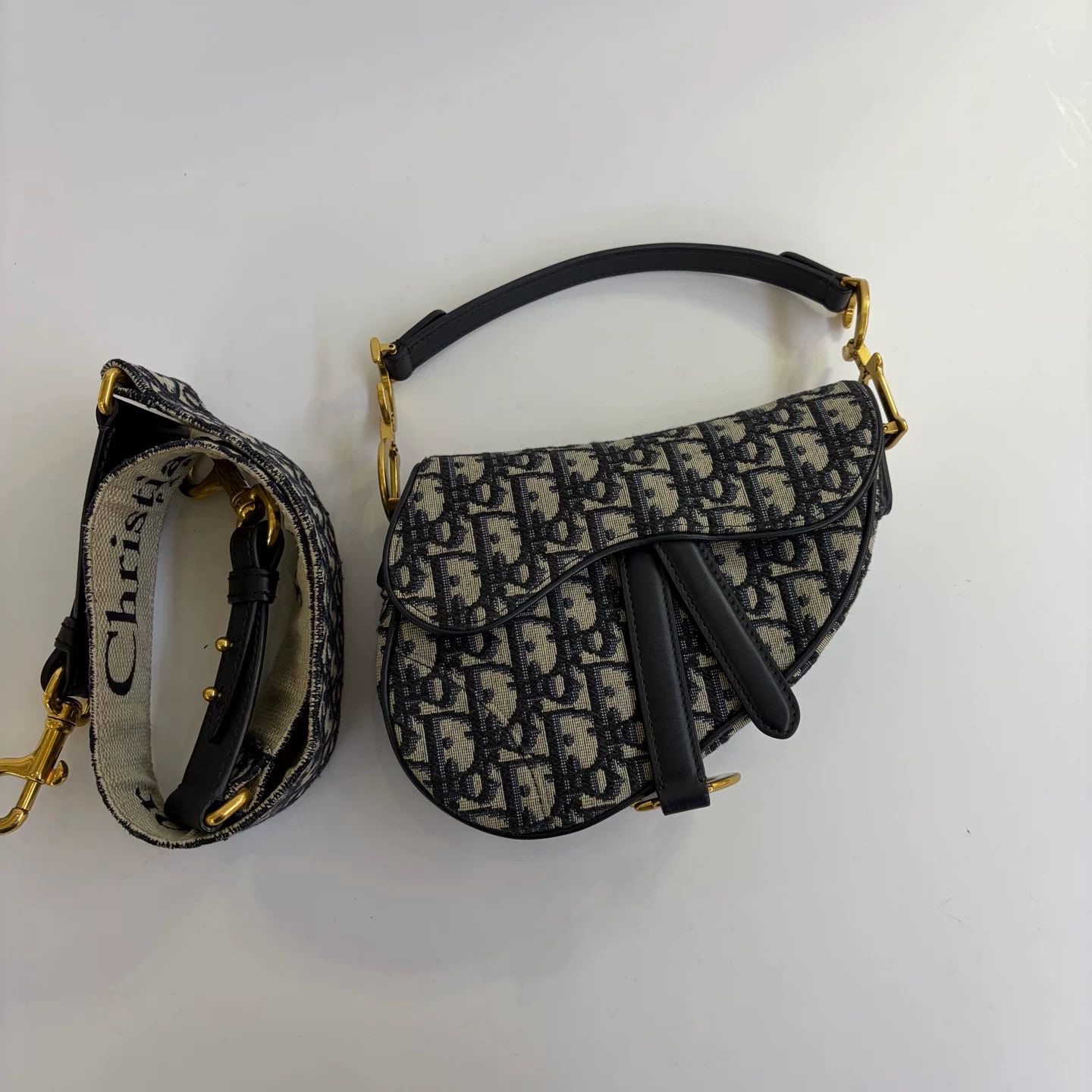 Dior Pre-loved Bag Very good condition Size ONE SIZE - 1 Thumbnail