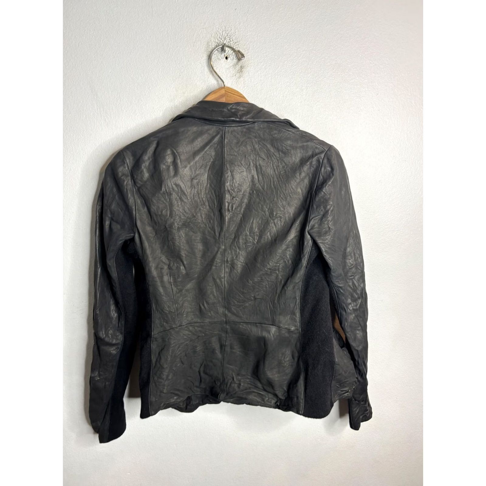 Vince Vince Womens Jacket Black Textured Leather Blazer Two Button Wool Side Panels Size 2 Size XS / US 0-2 / IT 36-38 - 7 Thumbnail
