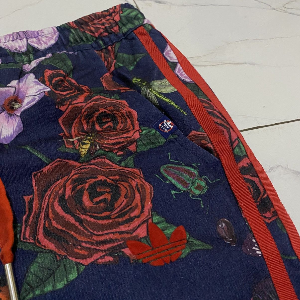 Adidas FW2014 Adidas Original by Rita Ora “Roses” Track Pants Size 30" / US 8 / IT 44 - 5 Thumbnail