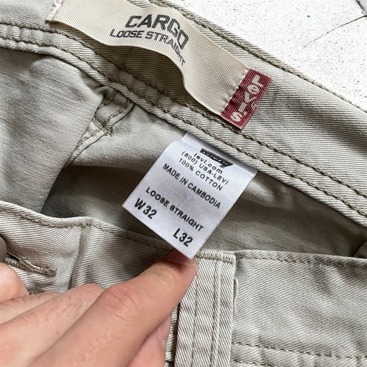 Levi's × Vintage Crazy Vintage Levi’s Cargo Pants Baggy Wide Leg Skater Size US 32 / EU 48 - 9 Thumbnail
