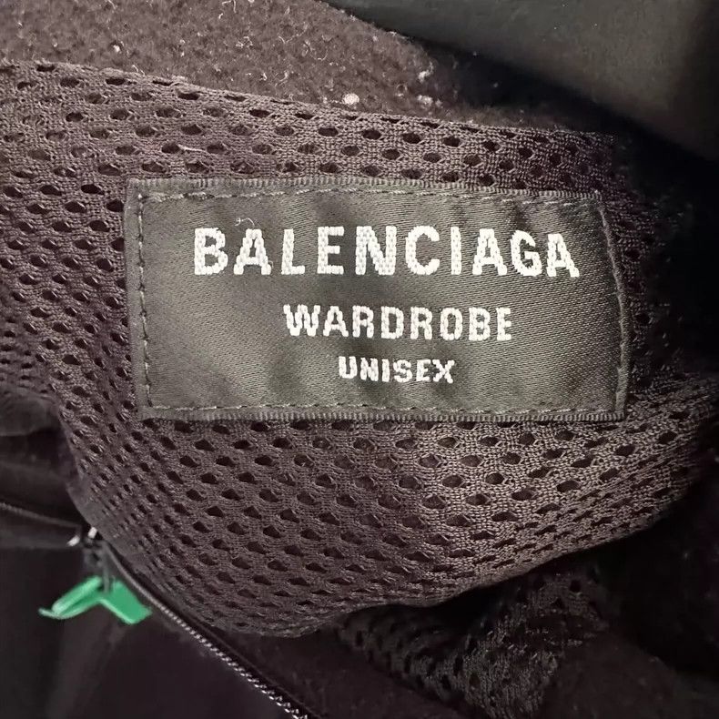 Balenciaga Balenciaga SS21 SportyB embroidered logo polar fleece jacke Size US S / EU 44-46 / 1 - 3 Thumbnail